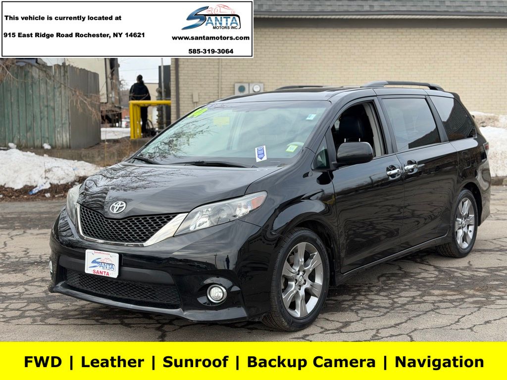 2014 Toyota Sienna SE 8-Passenger