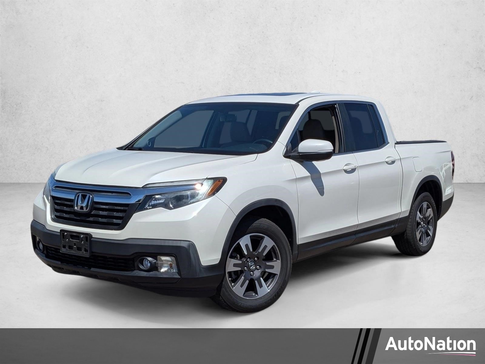 2019 Honda Ridgeline RTL-T's photo