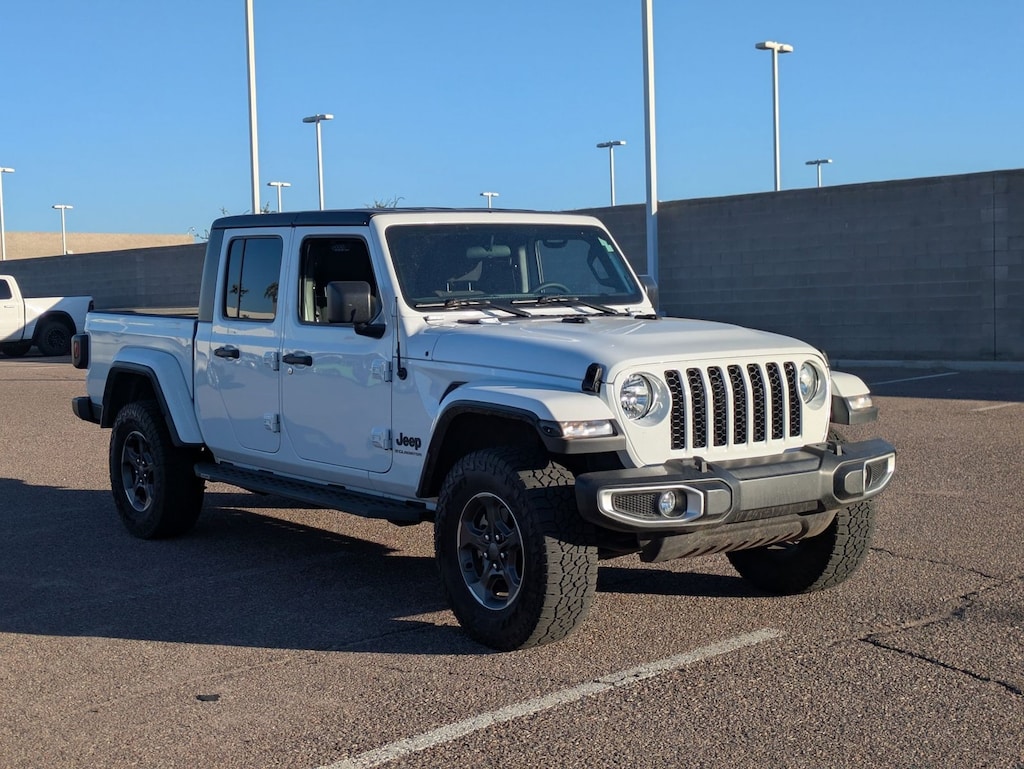 Used 2023 Jeep Gladiator Sport Truck Crew Cab