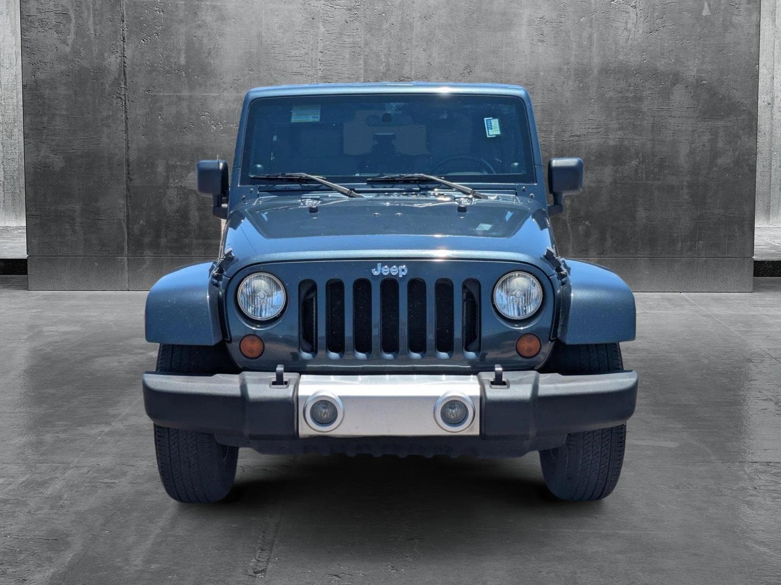 Used 2008 Jeep Wrangler Unlimited Sahara with VIN 1J4GB591X8L513312 for sale in Chandler, AZ