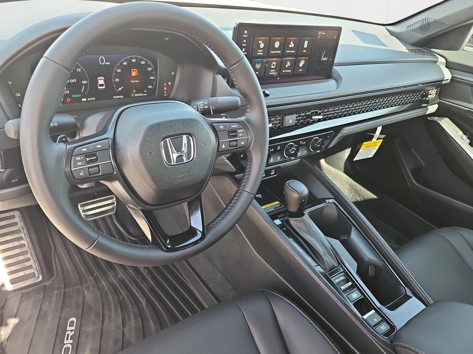 2025 Honda Accord Hybrid Sport-L photo 3