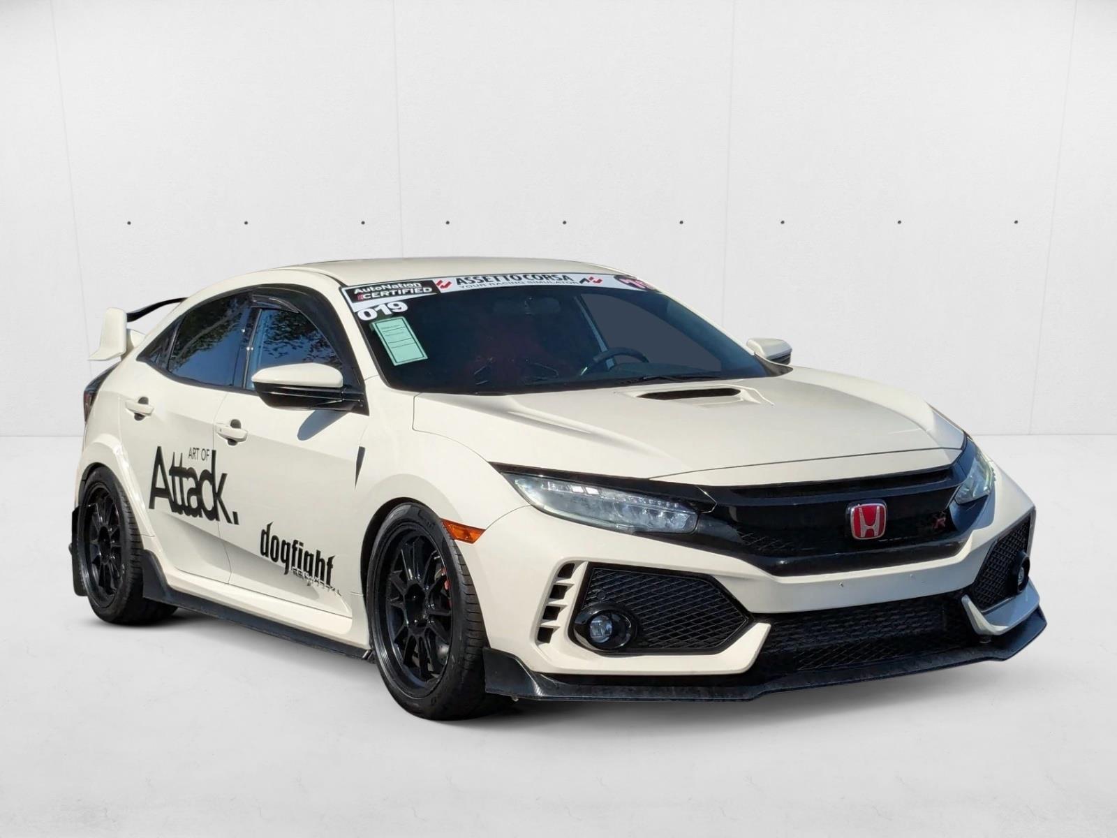 2019 Honda Civic Type R Touring Hatchback photo 3