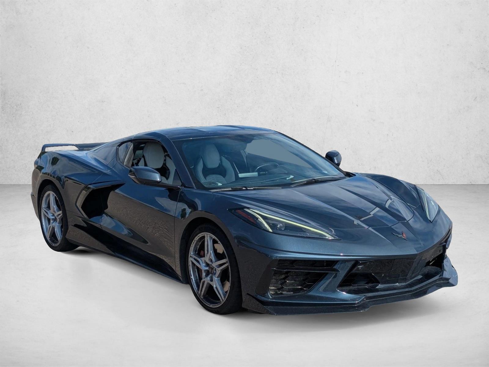 2020 Chevrolet Corvette Stingray 2LT Coupe photo 3
