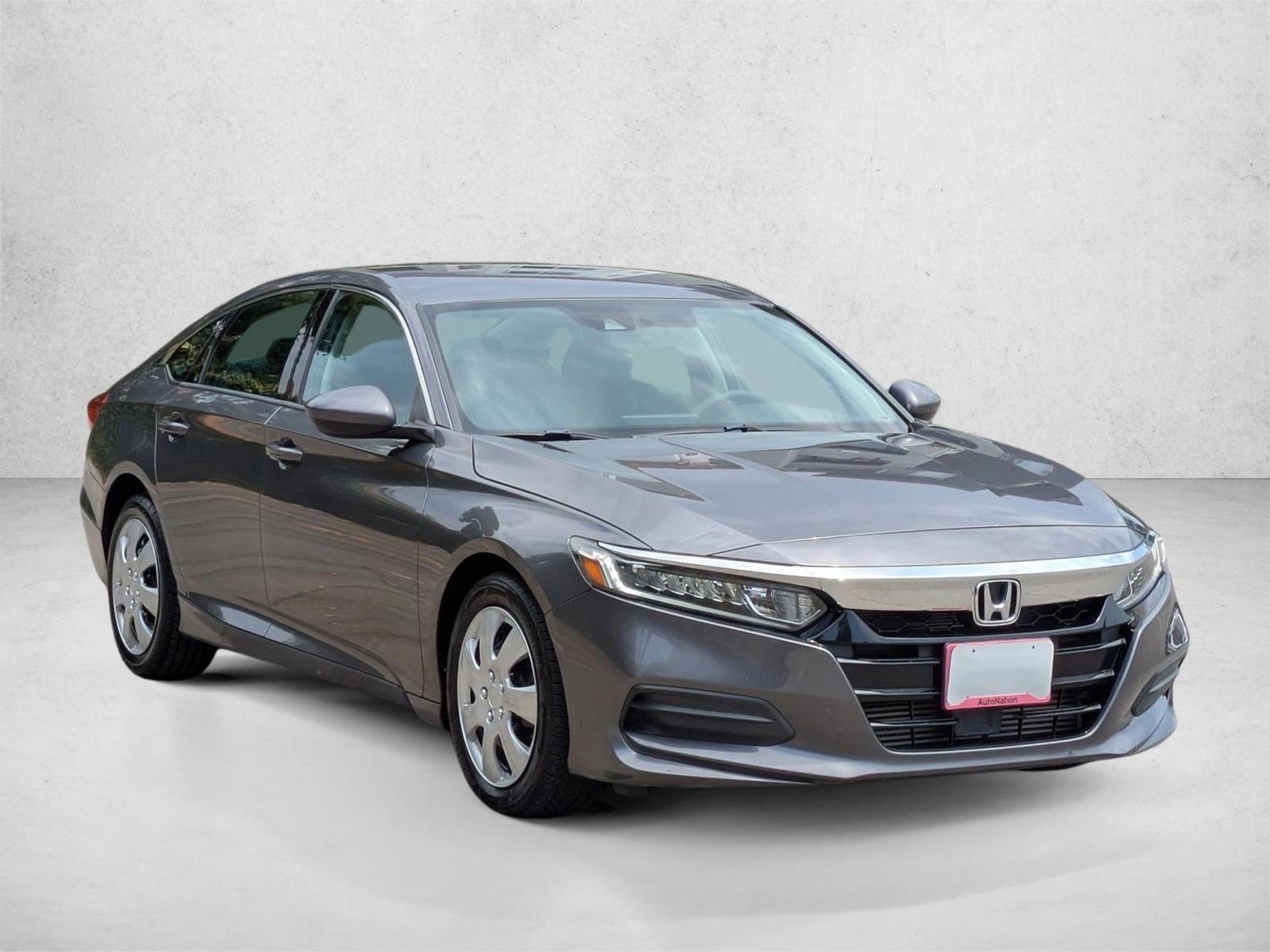 2019 Honda Accord LX photo 3