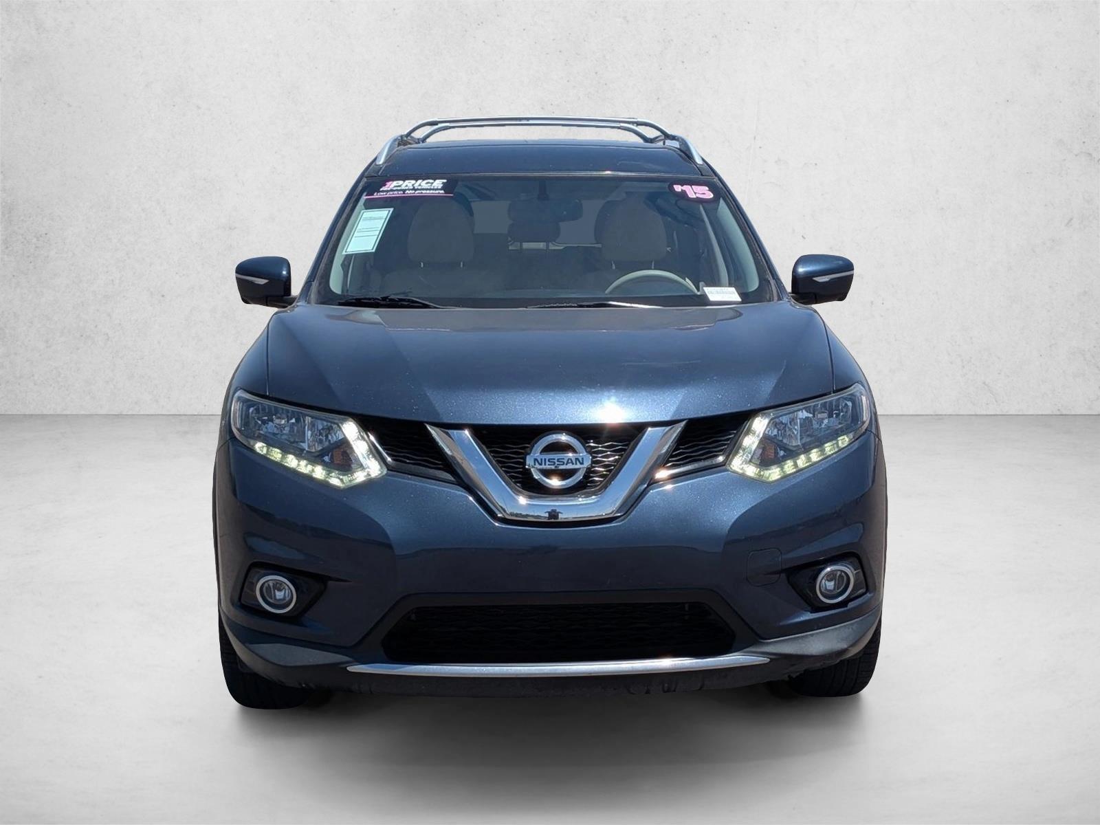 Used 2015 Nissan Rogue SV with VIN 5N1AT2MT8FC810877 for sale in Chandler, AZ