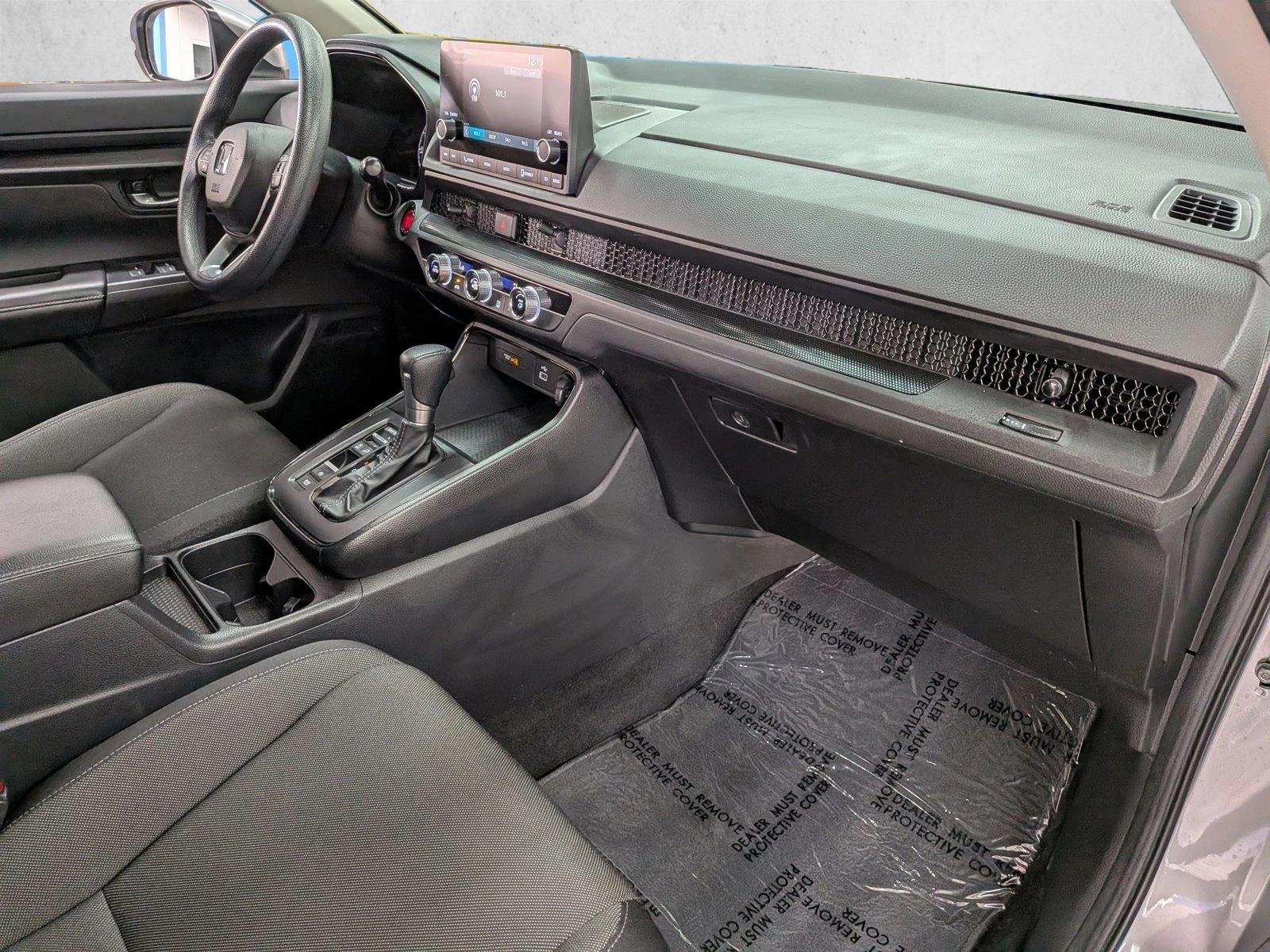 2025 Honda CR-V LX - Photo 27