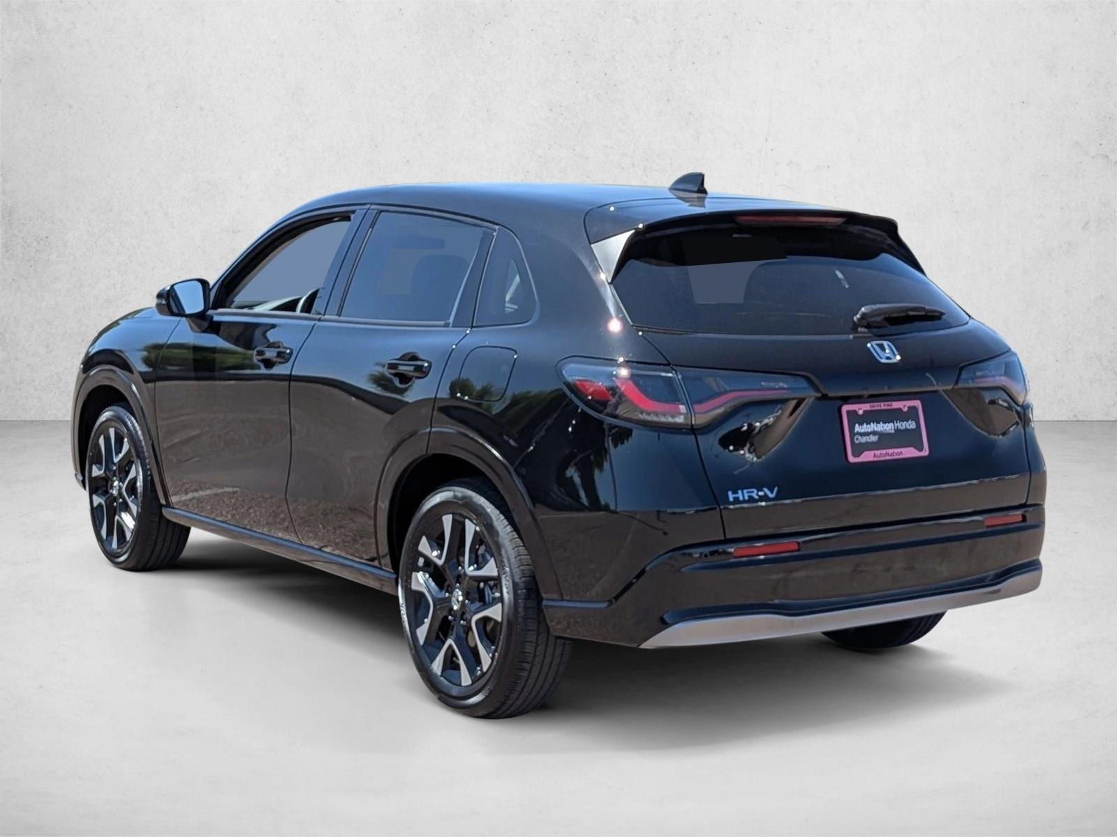 2026 Honda HR-V EX-L - Photo 8
