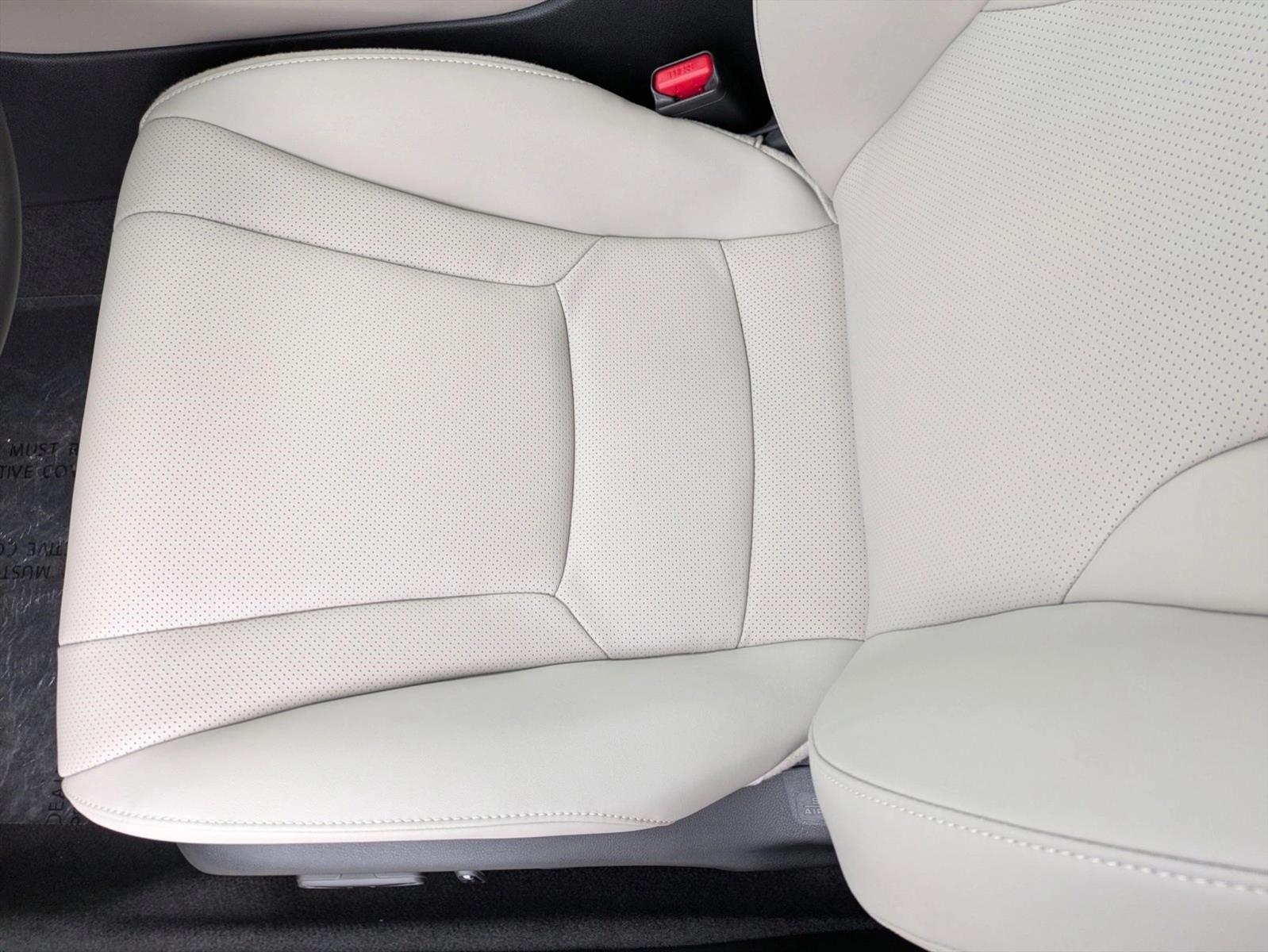2025 Honda Accord Hybrid Touring photo 4