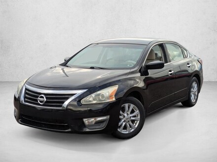 2014 Nissan Altima 2.5 S Sedan