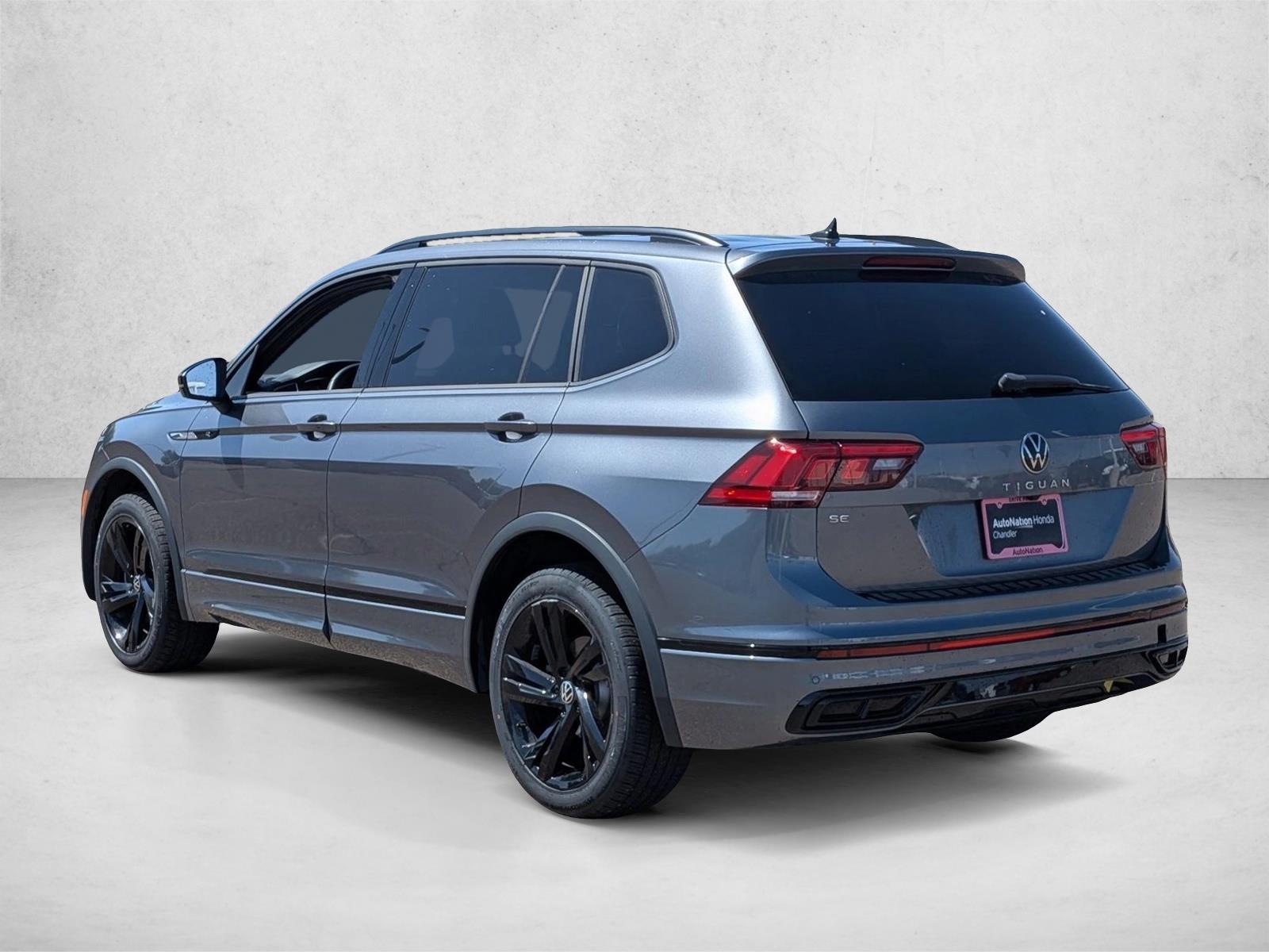 2023 Volkswagen Tiguan SE R-LINE BLACK - Photo 7