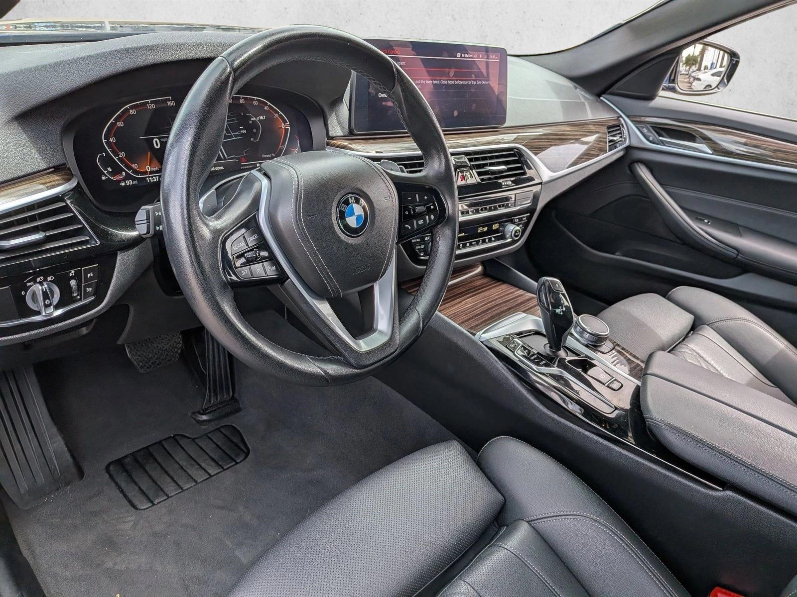 2023 BMW 5 Series 540i - Photo 11