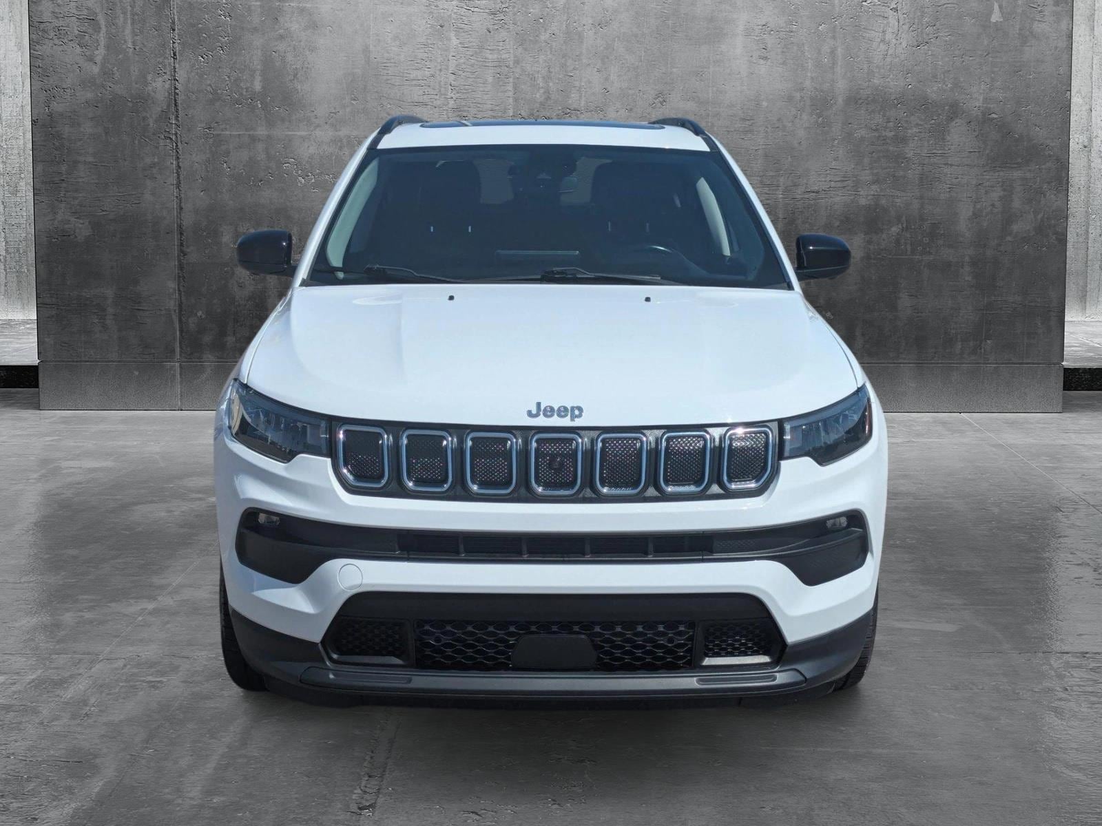 Used 2022 Jeep Compass Latitude with VIN 3C4NJCBB6NT211099 for sale in Chandler, AZ