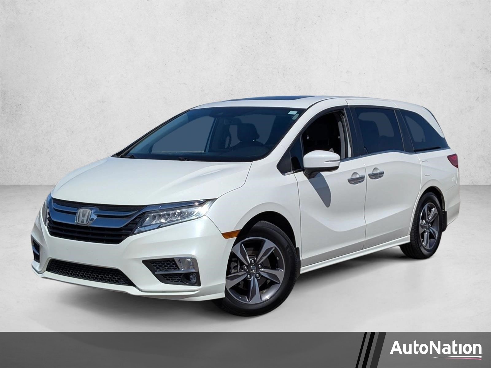 2019 Honda Odyssey Touring's photo