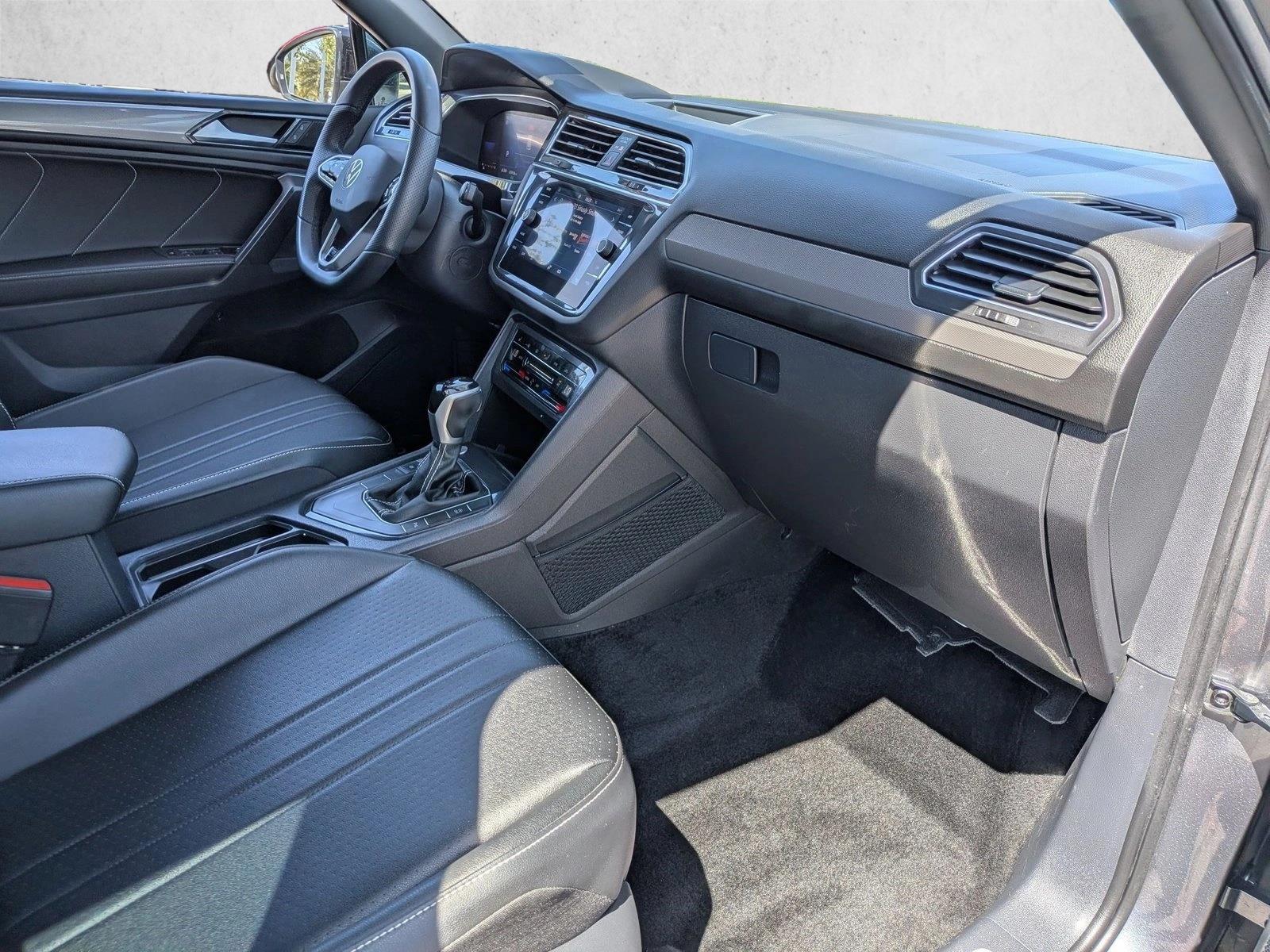 2023 Volkswagen Tiguan SE R-LINE BLACK - Photo 27