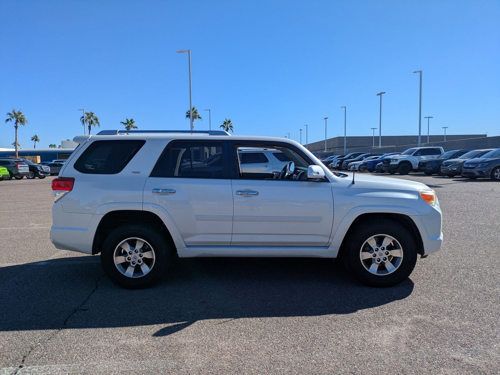 2013 Toyota 4Runner SR5 photo 4