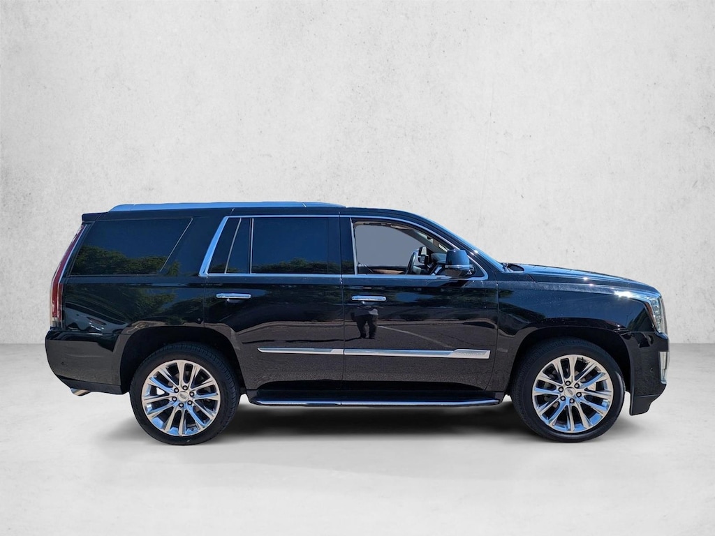 Used 2019 CADILLAC Escalade Luxury SUV