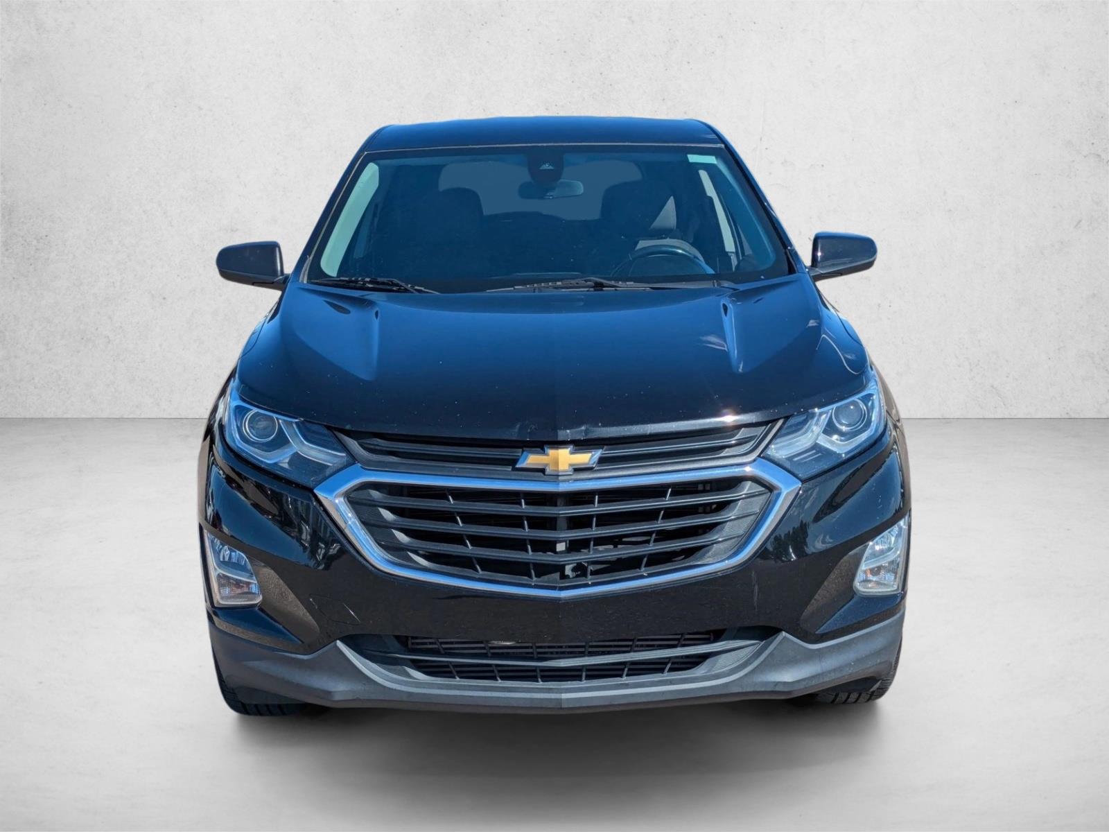 2020 Chevrolet Equinox LT photo 2