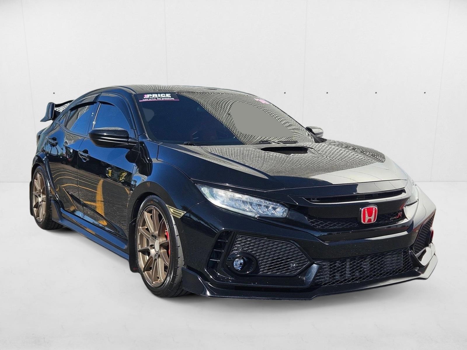 2018 Honda Civic Type R Touring Hatchback photo 3
