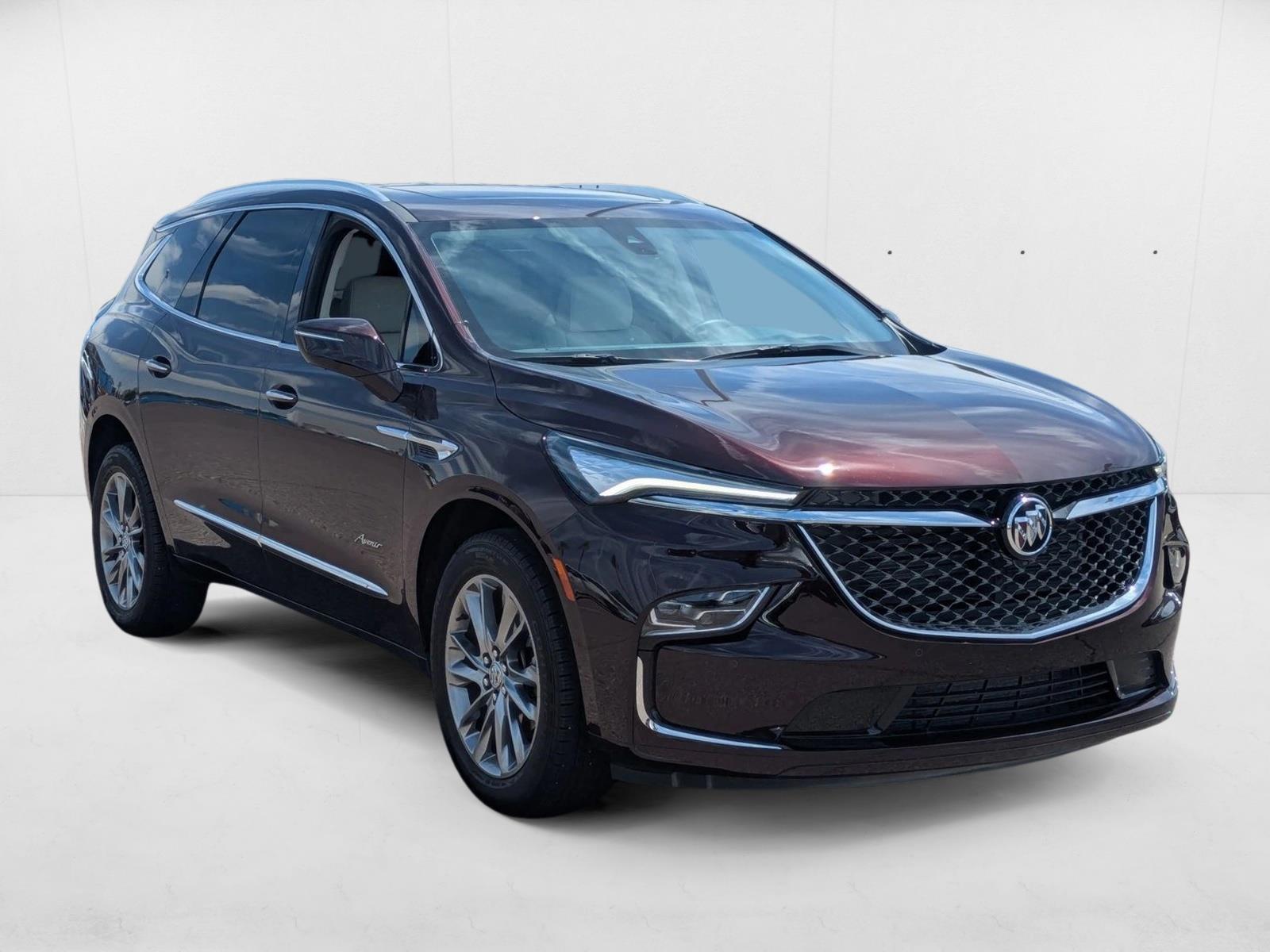 2023 Buick Enclave Avenir photo 2