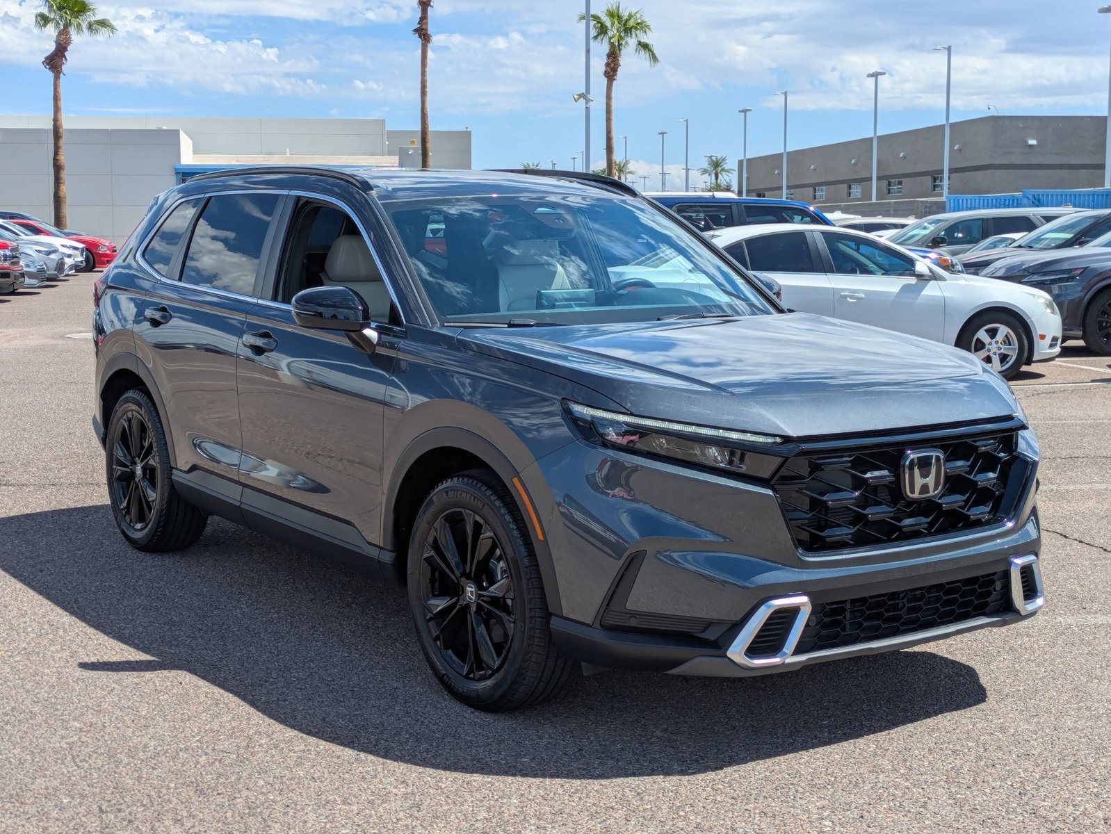 2024 Honda CR-V Hybrid Sport Touring photo 3