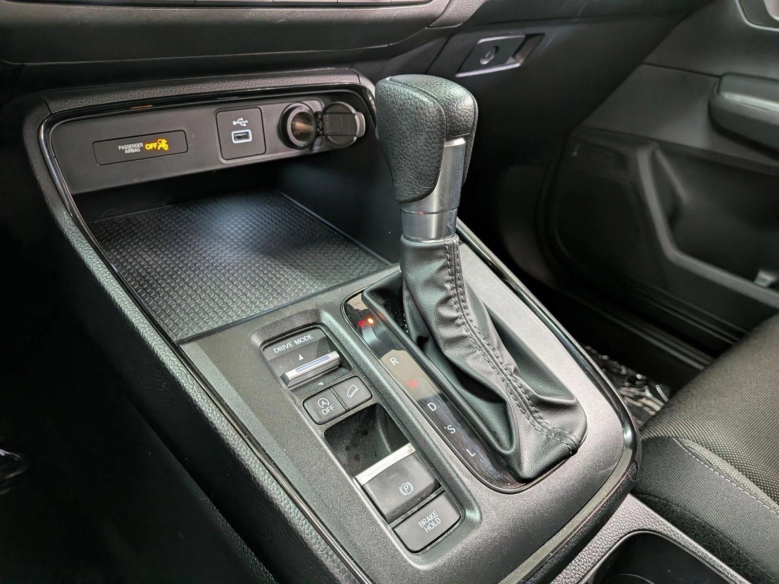 2025 Honda CR-V LX - Photo 18