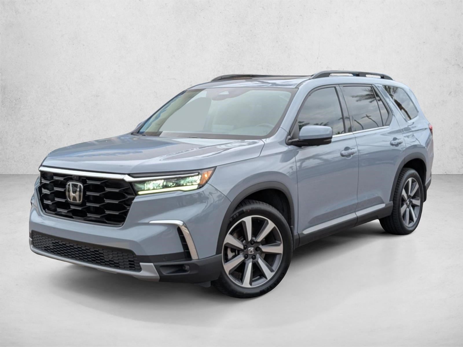 2023 Honda Pilot Elite's photo