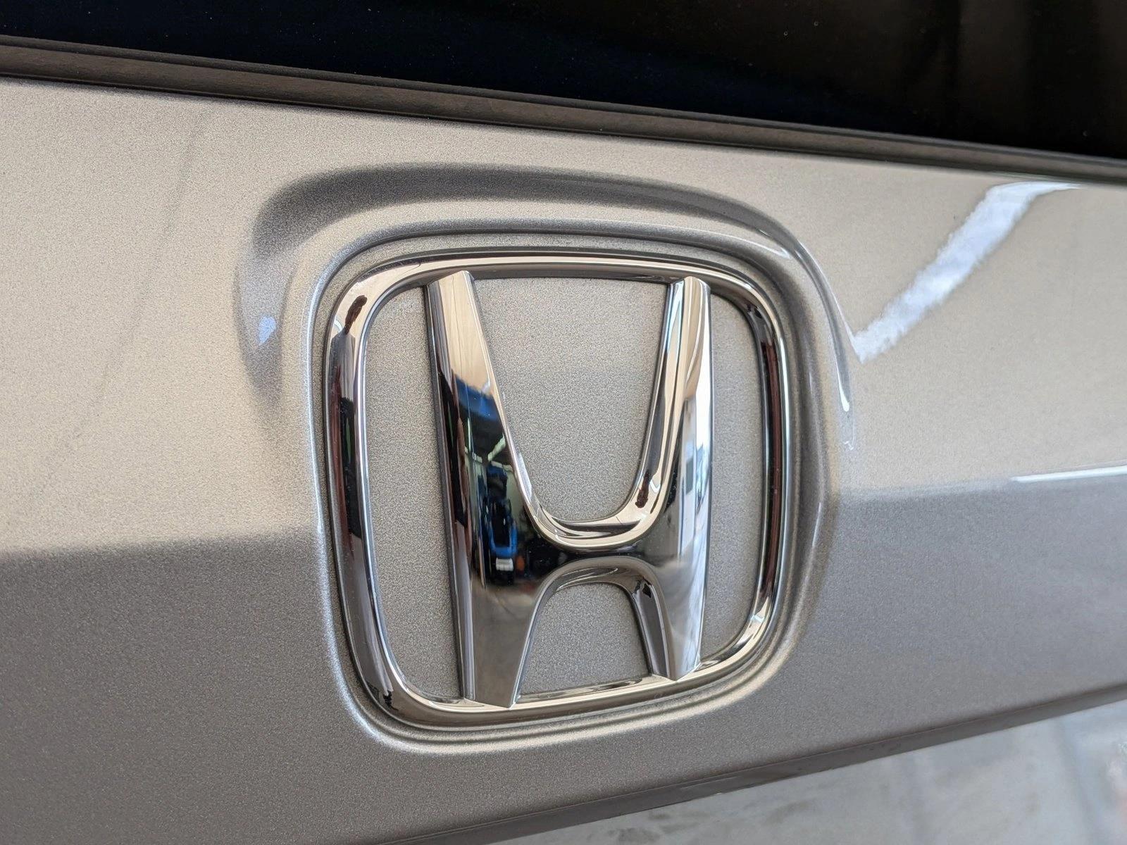 2025 Honda CR-V LX - Photo 30
