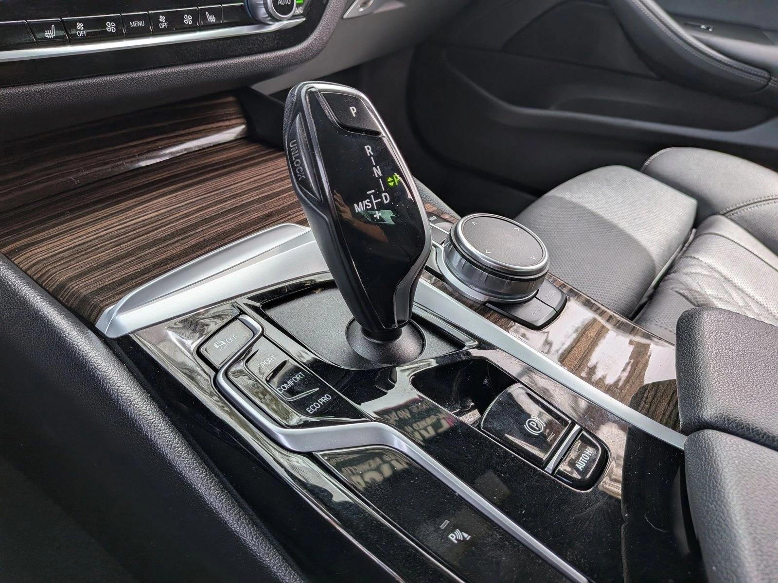 2023 BMW 5 Series 540i - Photo 17