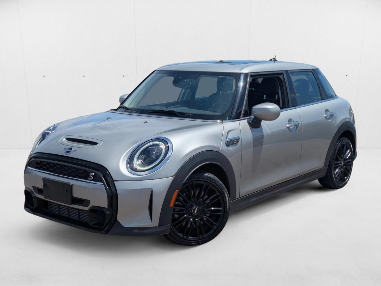 2024 MINI Hardtop 4 Door