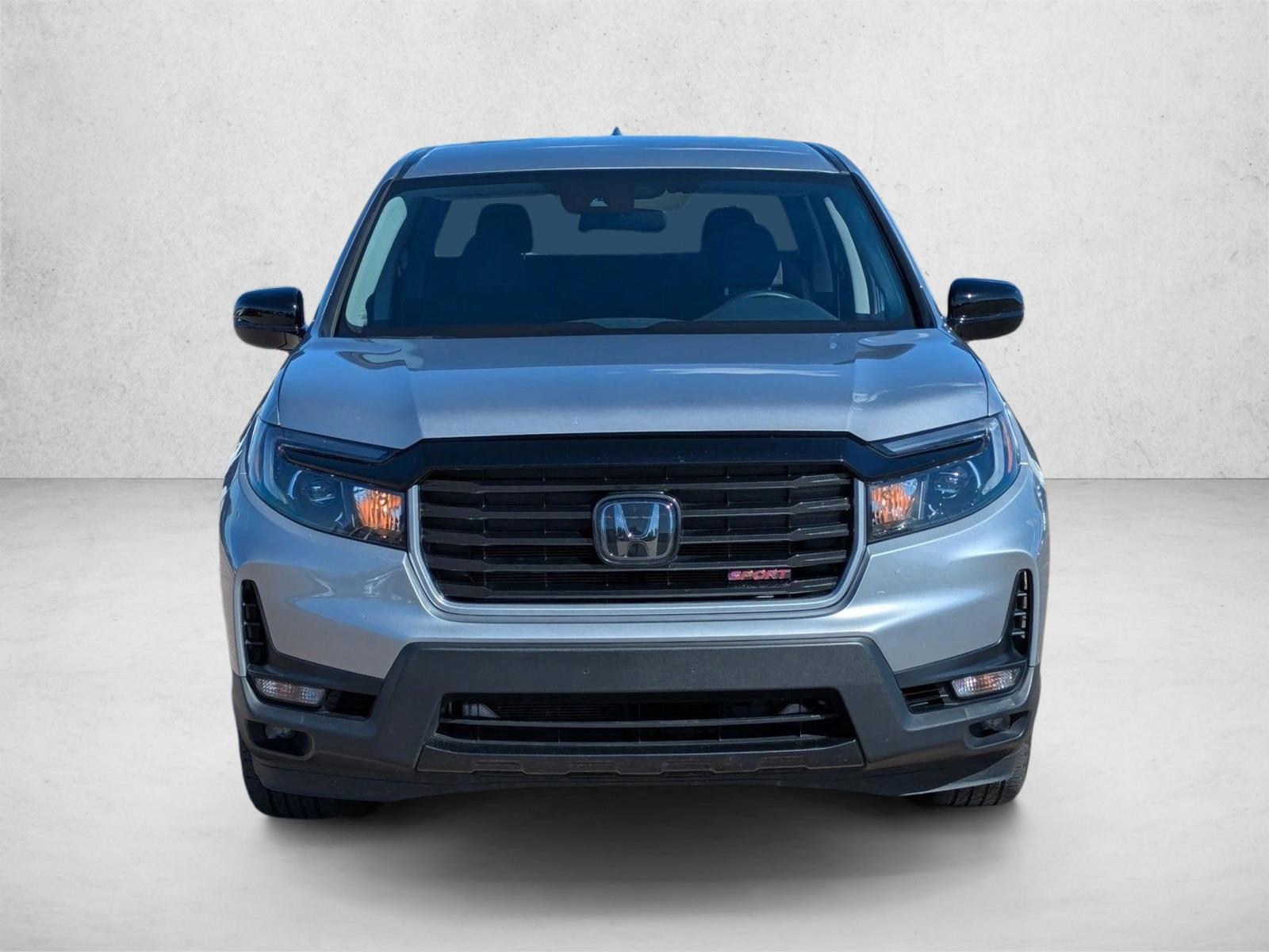 2021 Honda Ridgeline Sport photo 2