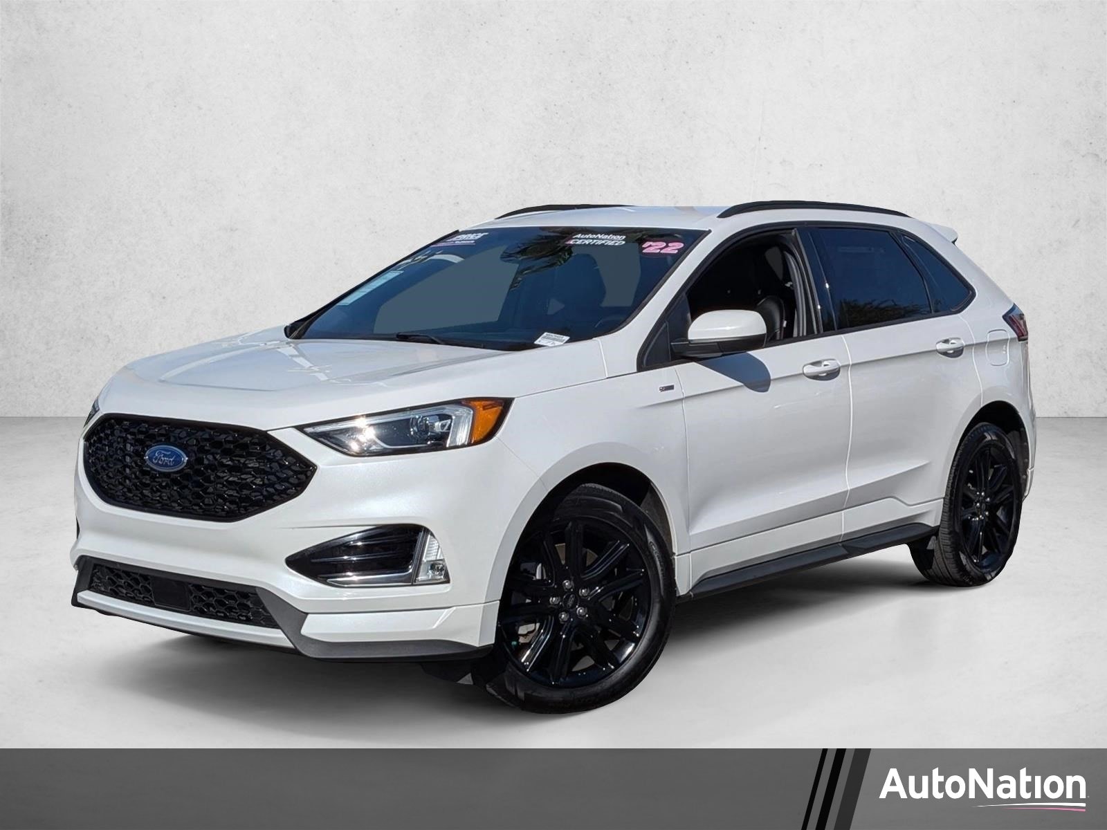 2022 Ford Edge ST-Line AWD's photo