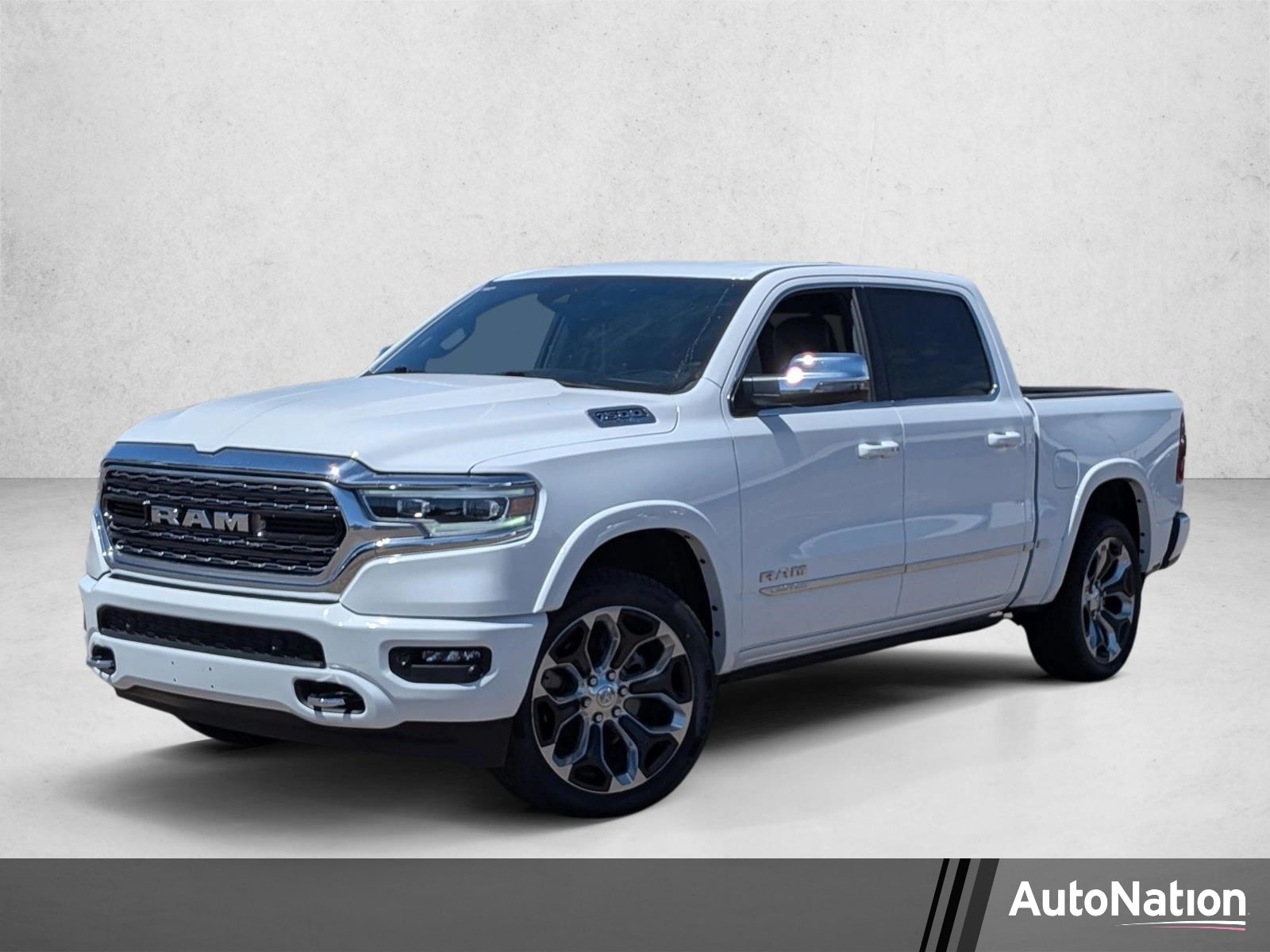 2023 RAM 1500 Limited 4x4 Crew Cab 5'7's photo