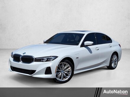 2023 BMW 330e Sedan