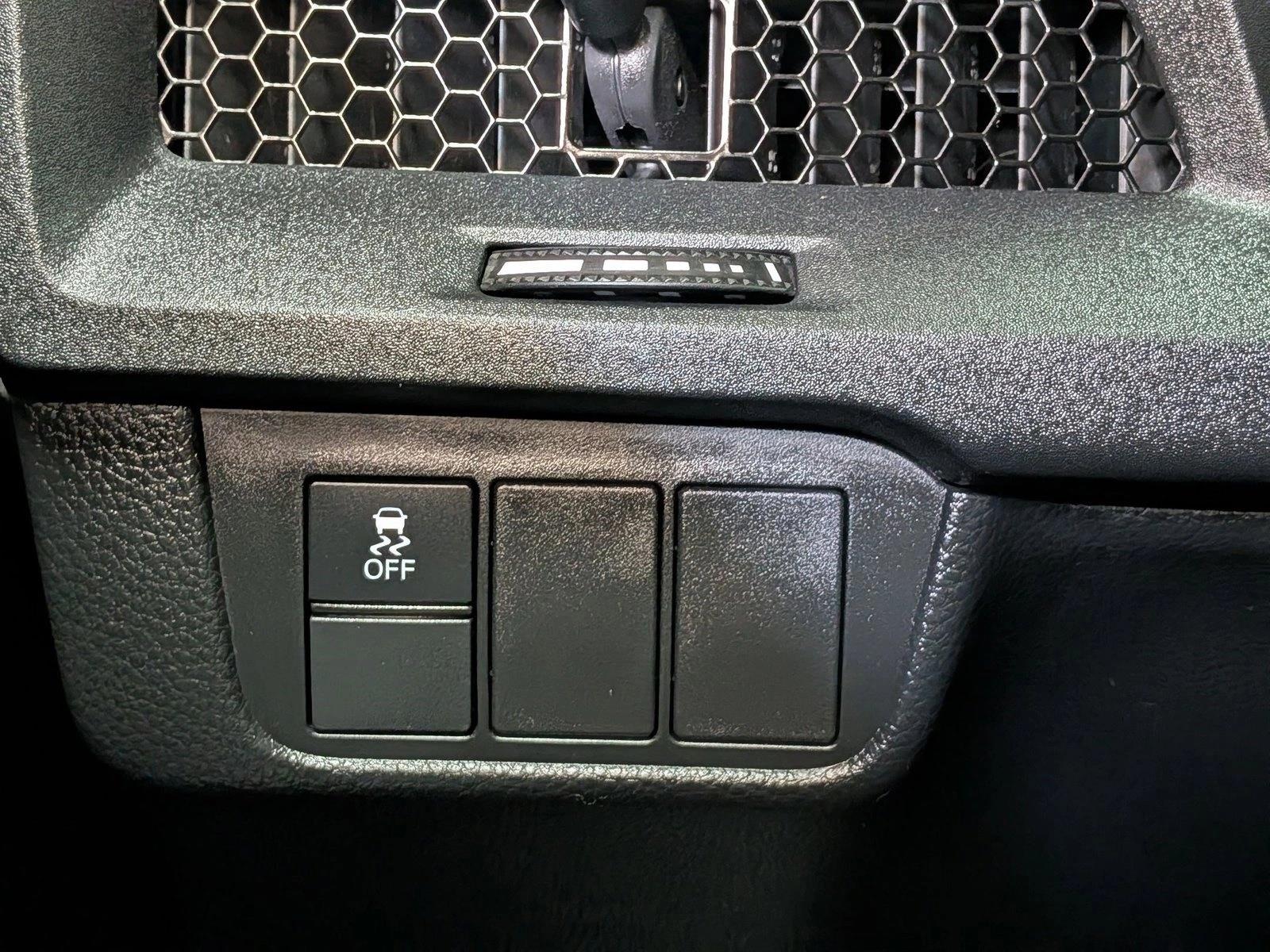 2025 Honda CR-V LX - Photo 16