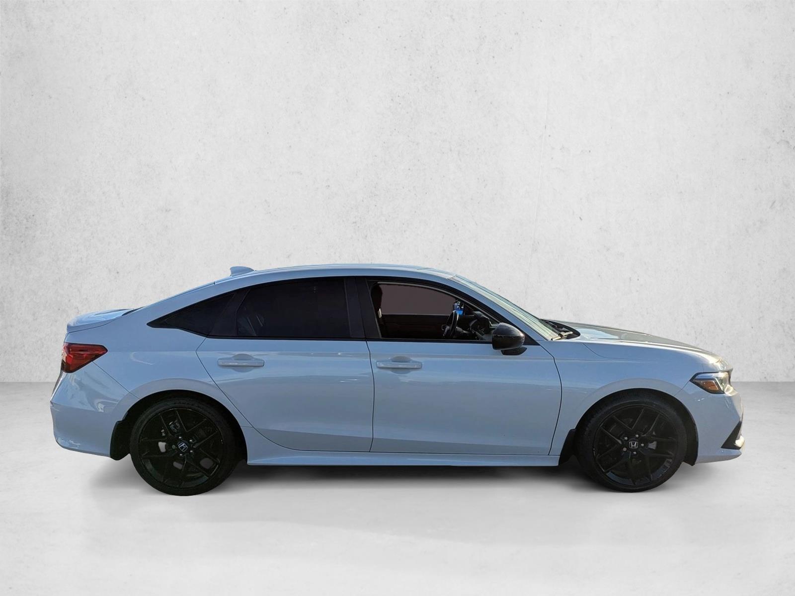 2023 Honda Civic Sport photo 4