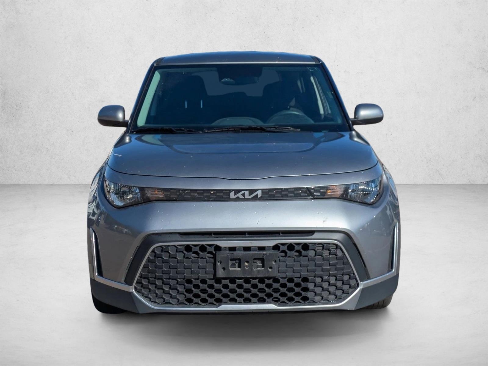 2024 Kia Soul LX S photo 2