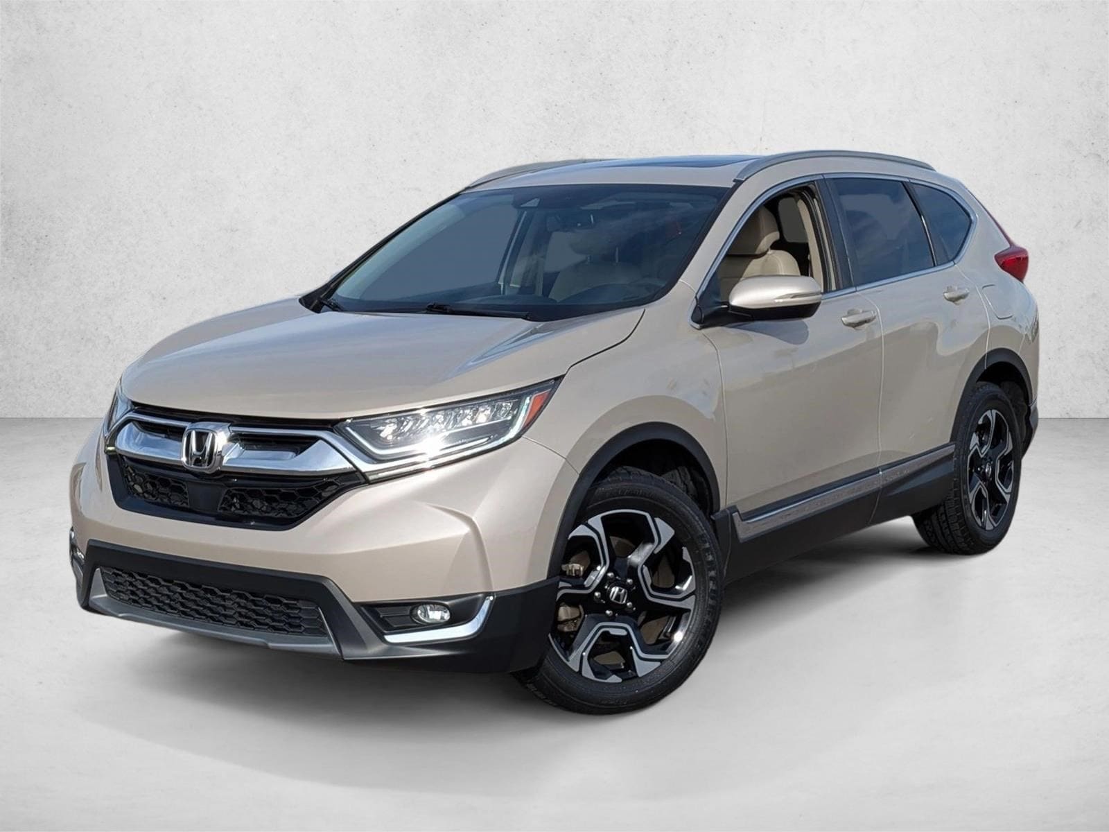 2019 Honda CR-V Touring's photo