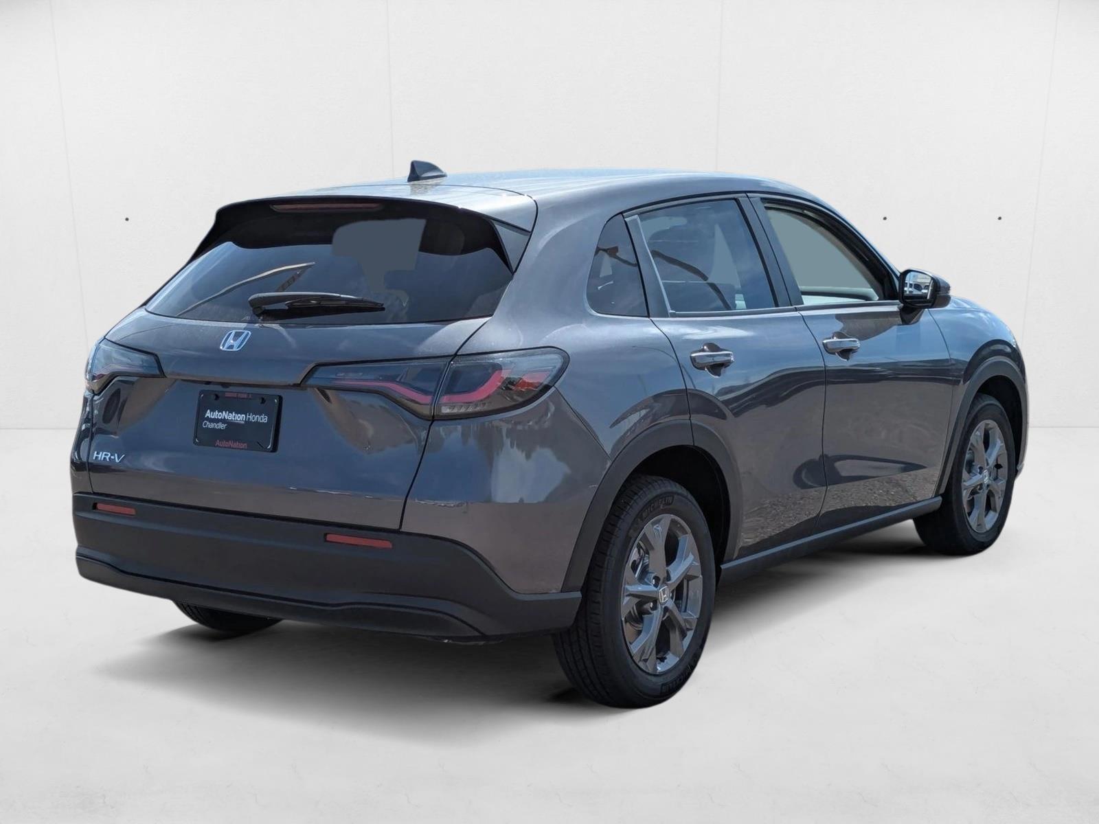 2026 Honda HR-V LX photo 2