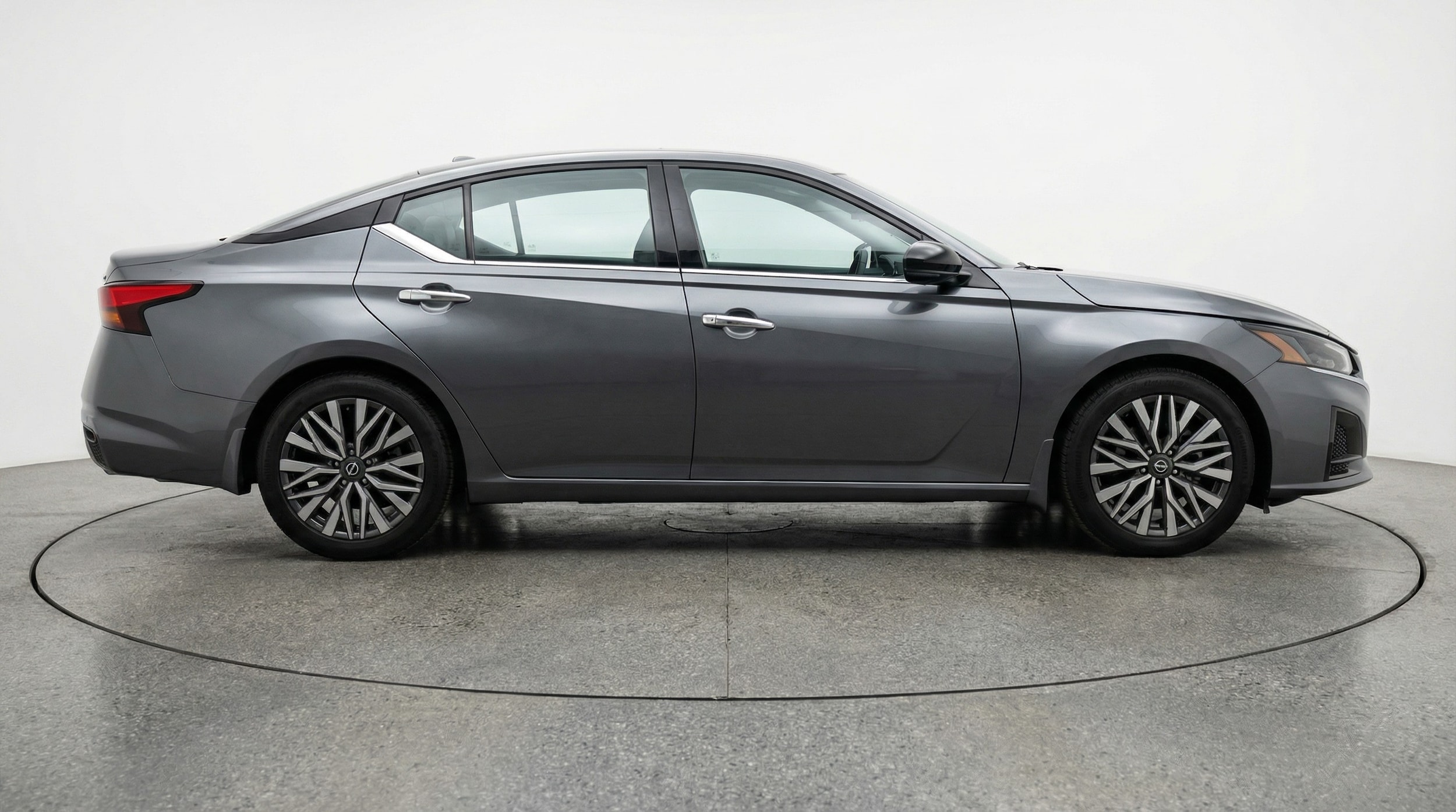 Thumbnail: 2025 Nissan Altima - 8