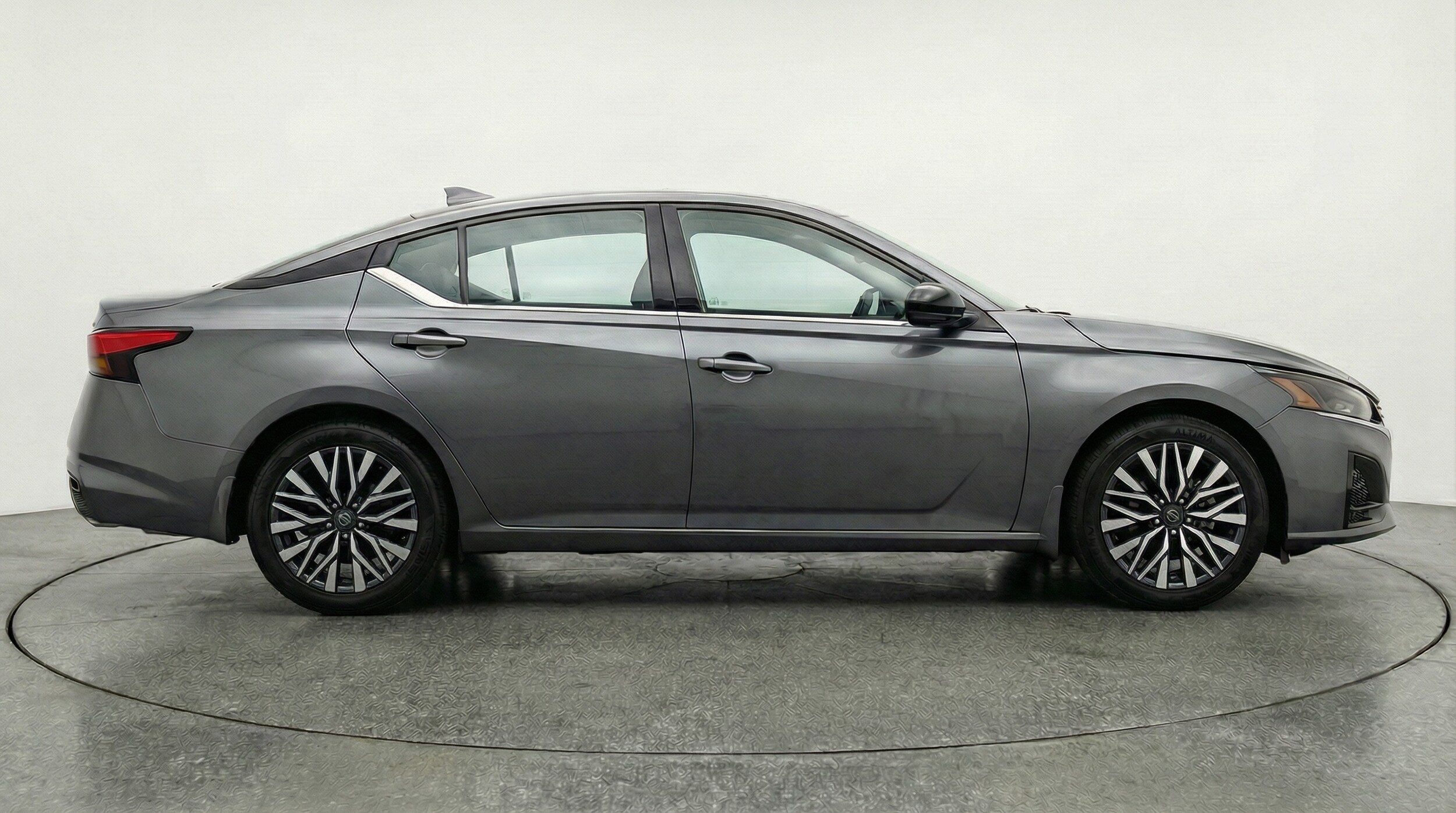 Thumbnail: 2025 Nissan Altima - 8