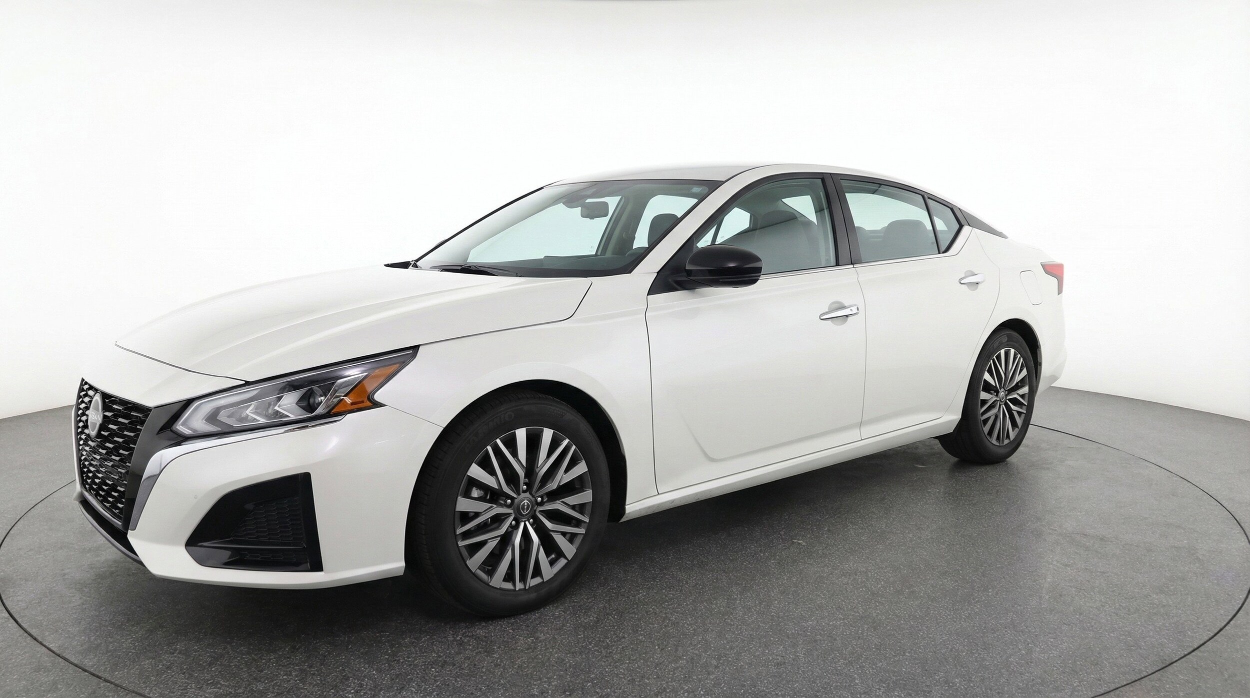 Thumbnail: 2025 Nissan Altima - 3