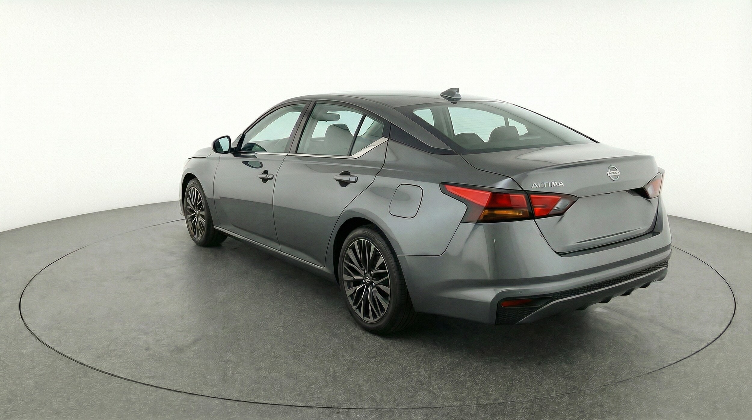 Thumbnail: 2025 Nissan Altima - 5