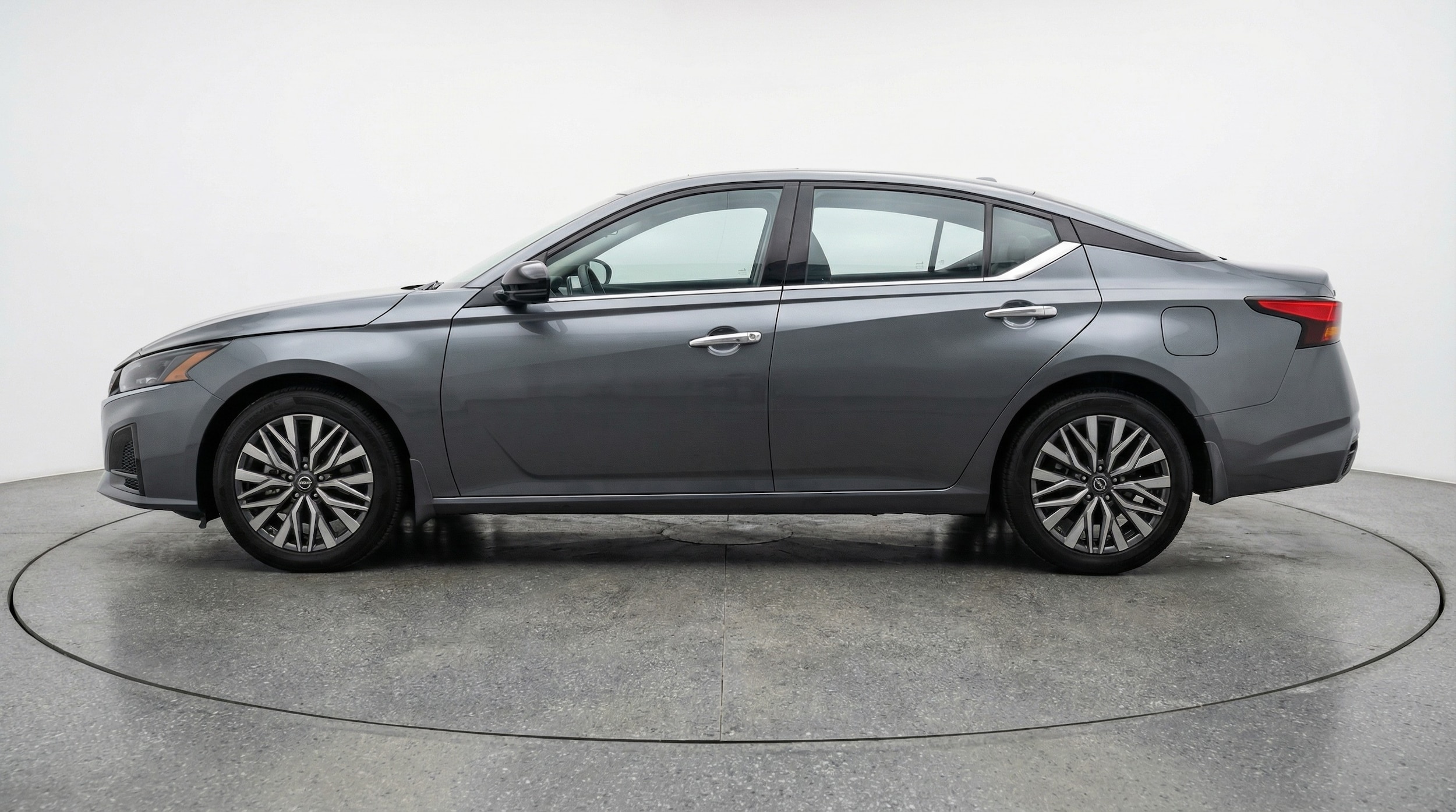 Thumbnail: 2025 Nissan Altima - 4