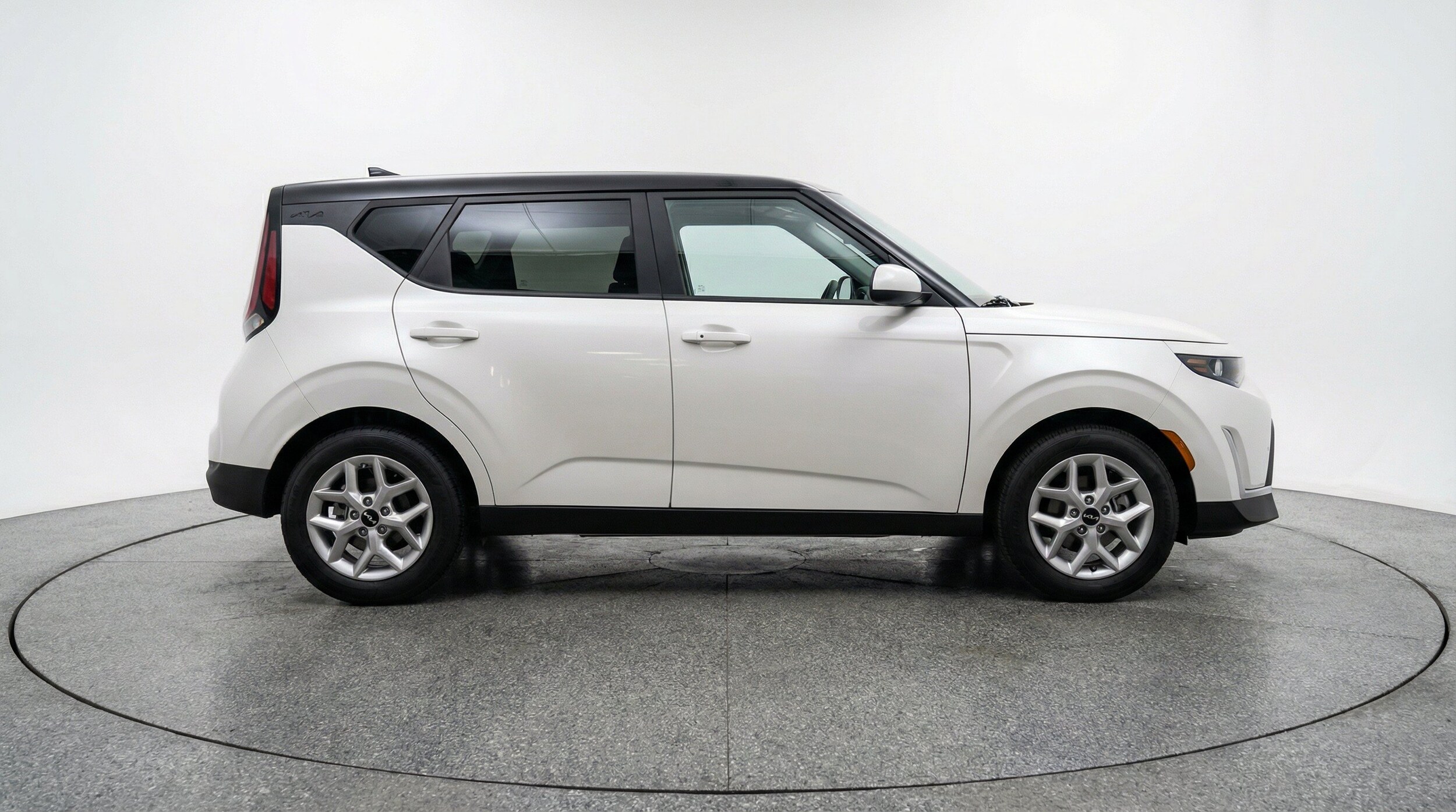 Thumbnail: 2025 Kia Soul - 11