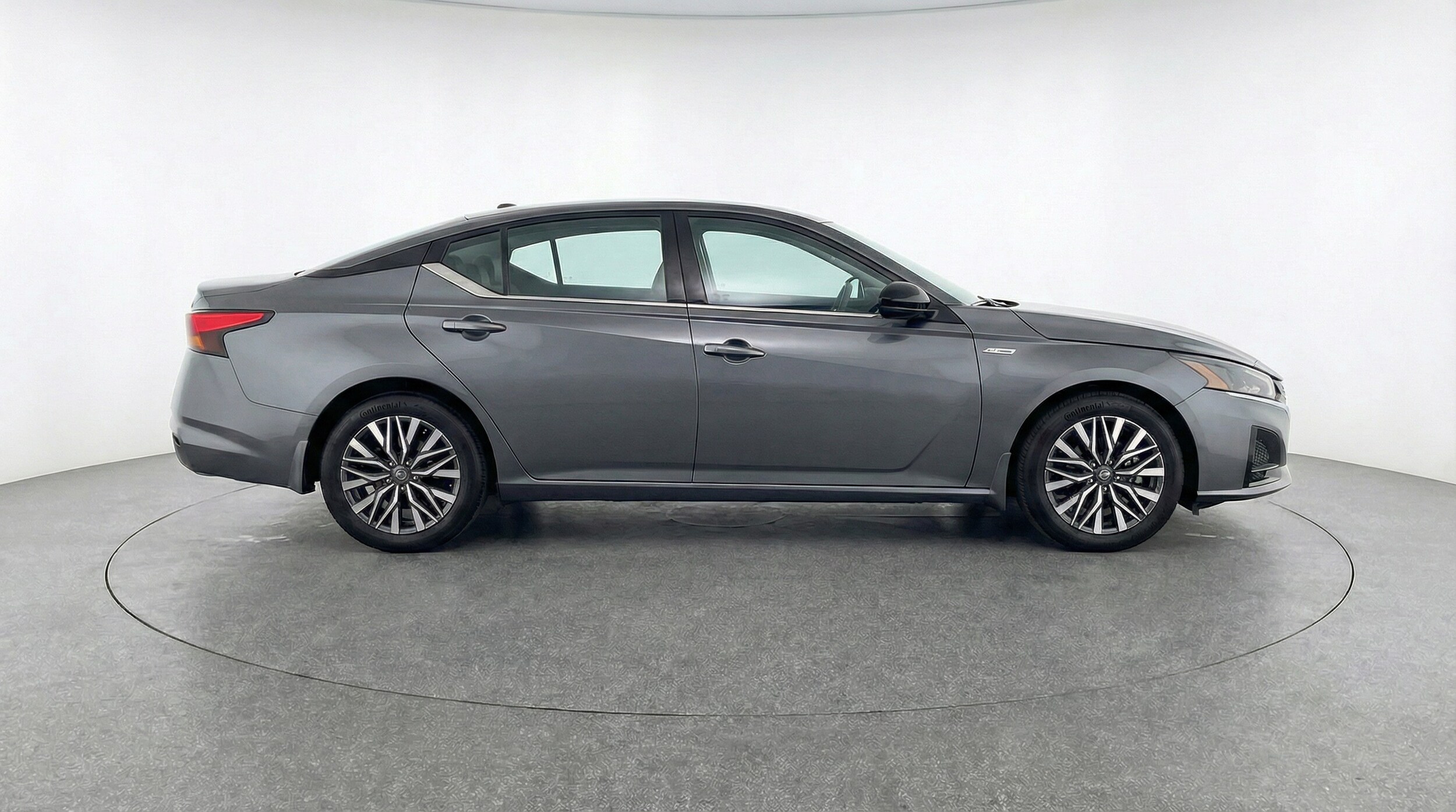Thumbnail: 2025 Nissan Altima - 8