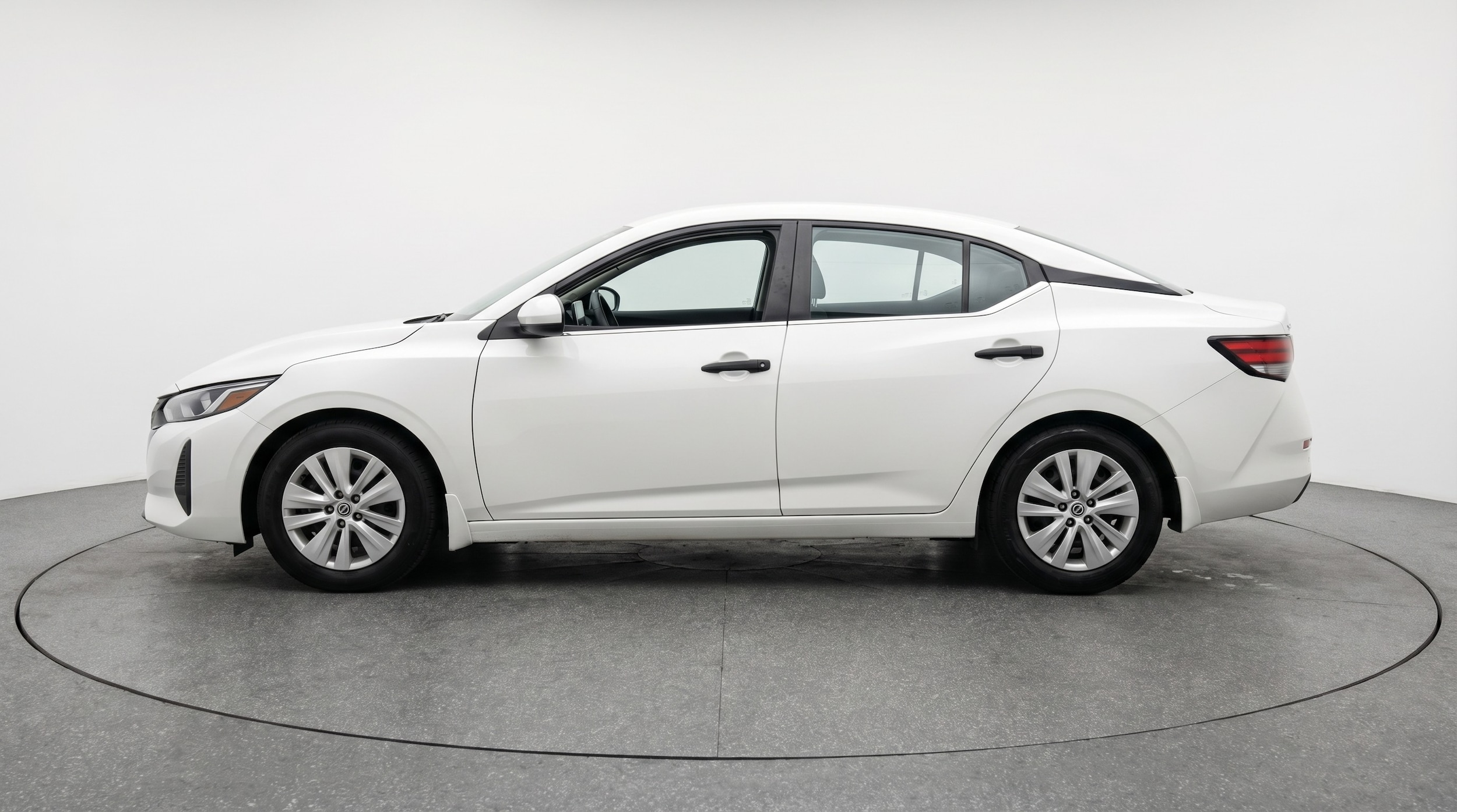 Thumbnail: 2025 Nissan Sentra - 4