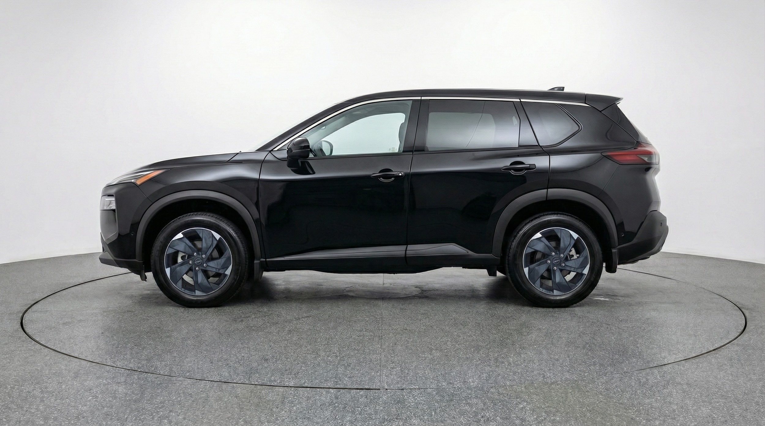 Thumbnail: 2025 Nissan Rogue - 4