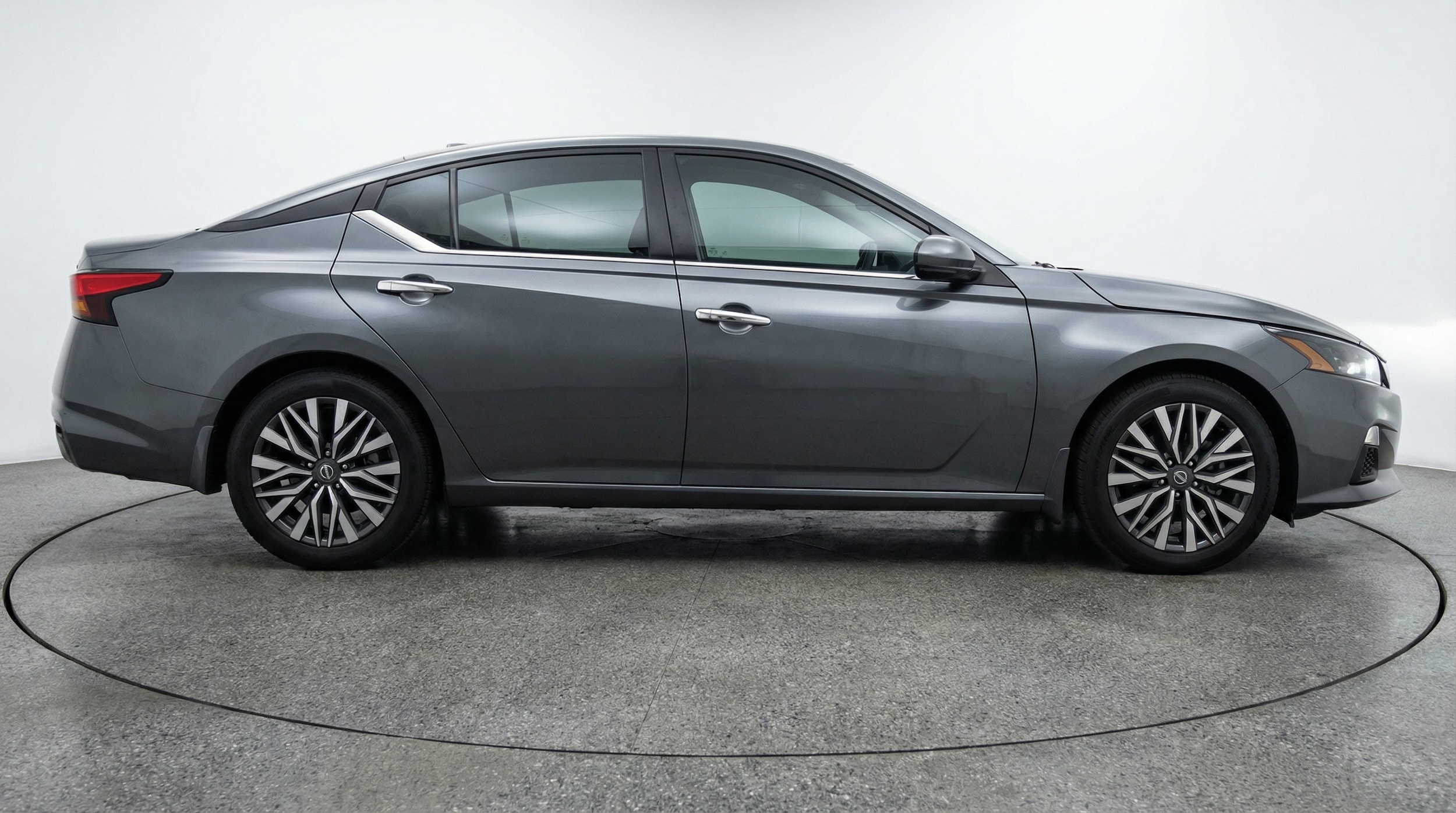 Thumbnail: 2025 Nissan Altima - 8