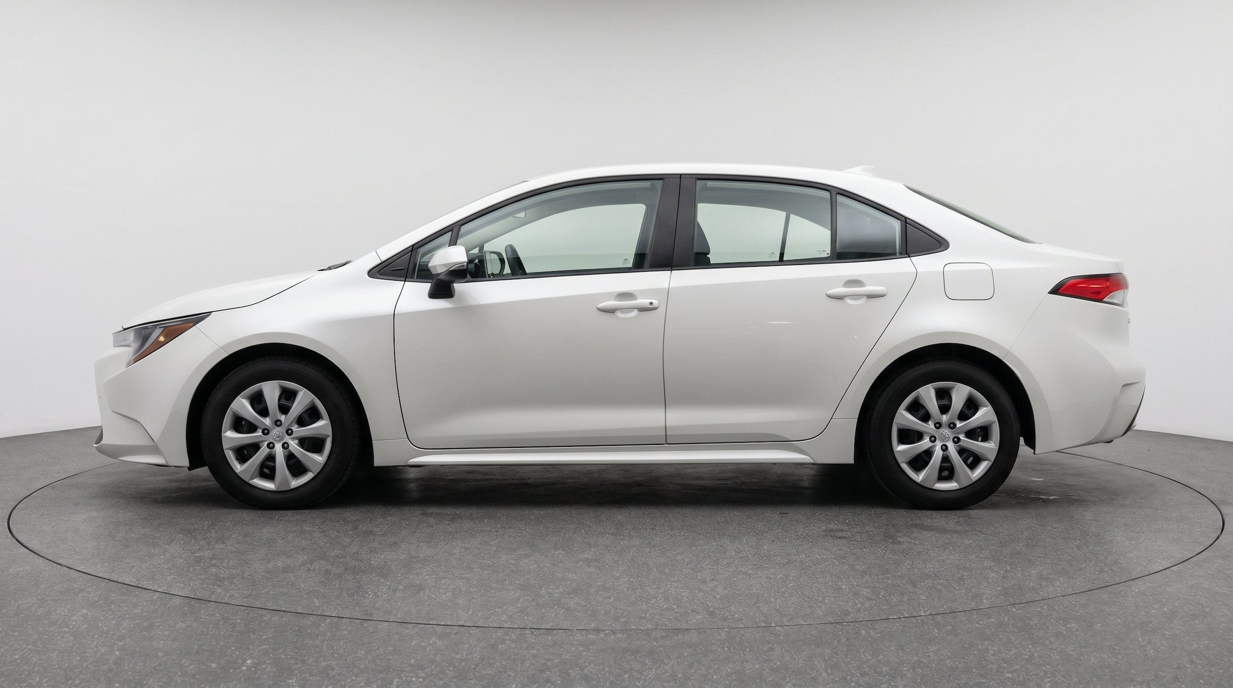 Thumbnail: 2025 Toyota Corolla - 5