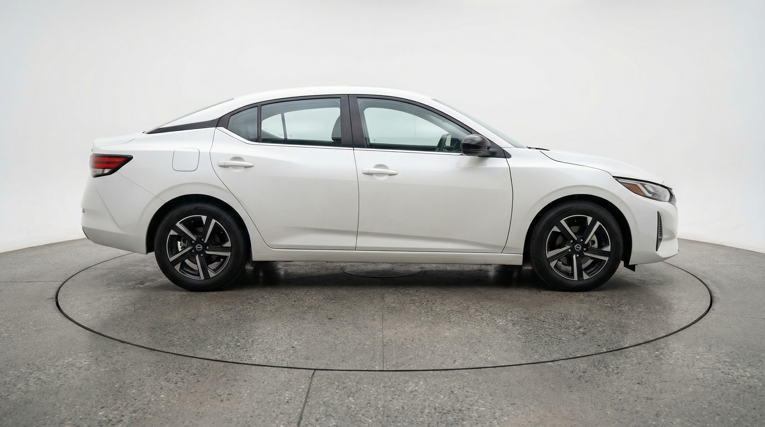 Thumbnail: 2025 Nissan Sentra - 8